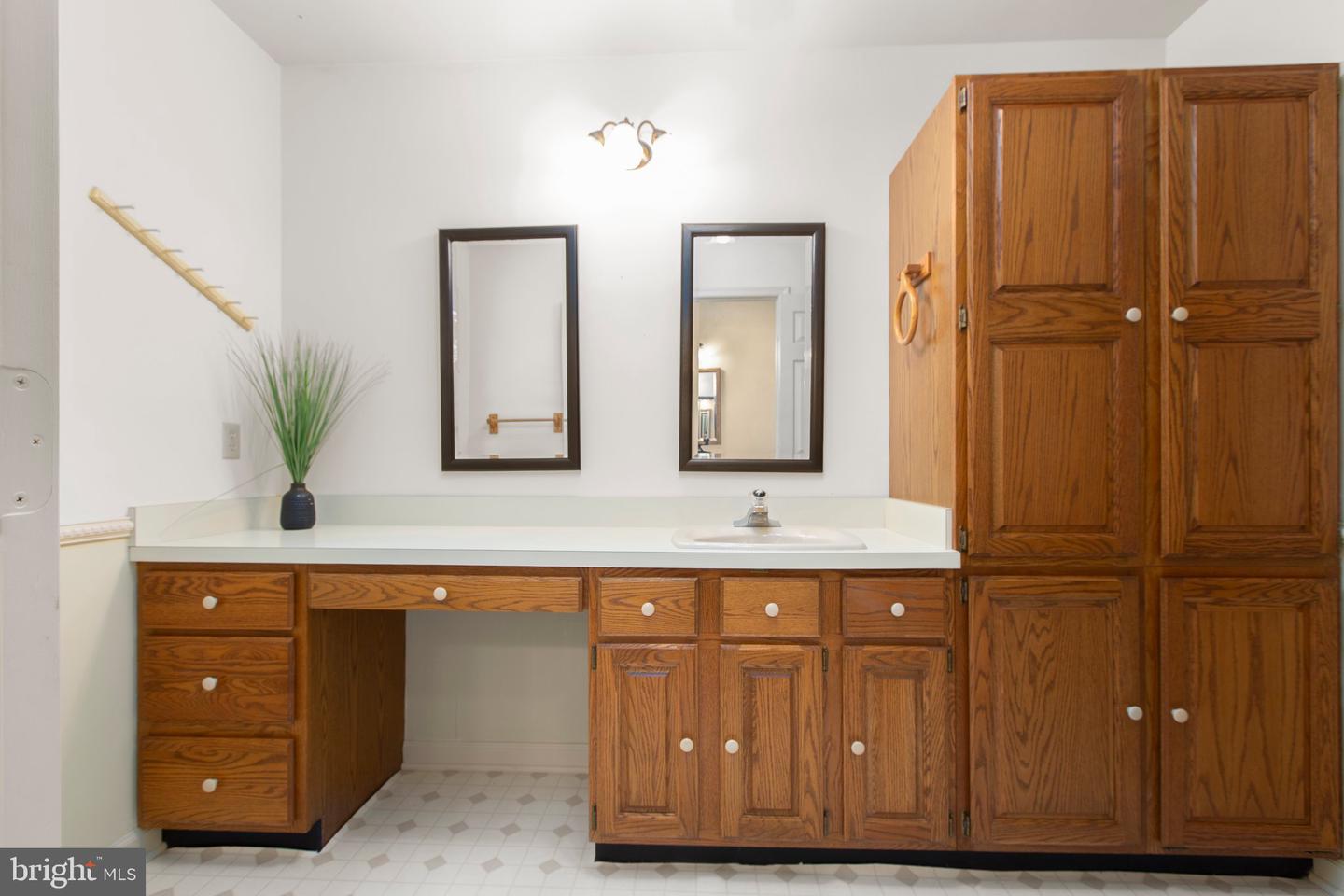 411 LAUREL AVE, FREDERICKSBURG, Virginia 22408, 3 Bedrooms Bedrooms, ,2 BathroomsBathrooms,Residential,For sale,411 LAUREL AVE,VASP2033228 MLS # VASP2033228