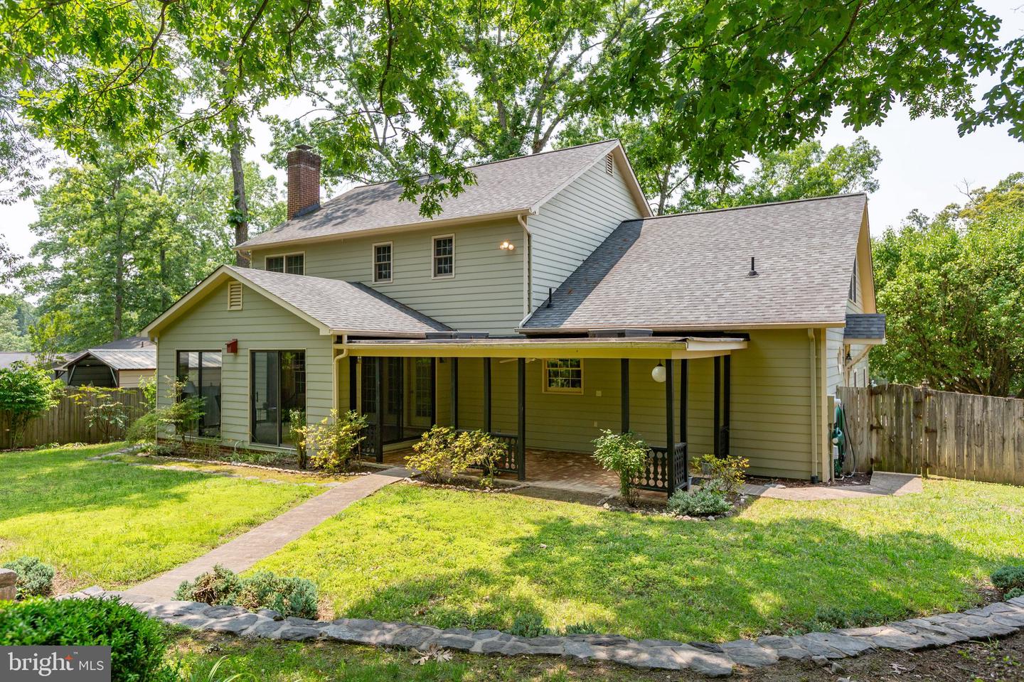 411 LAUREL AVE, FREDERICKSBURG, Virginia 22408, 3 Bedrooms Bedrooms, ,2 BathroomsBathrooms,Residential,For sale,411 LAUREL AVE,VASP2033228 MLS # VASP2033228