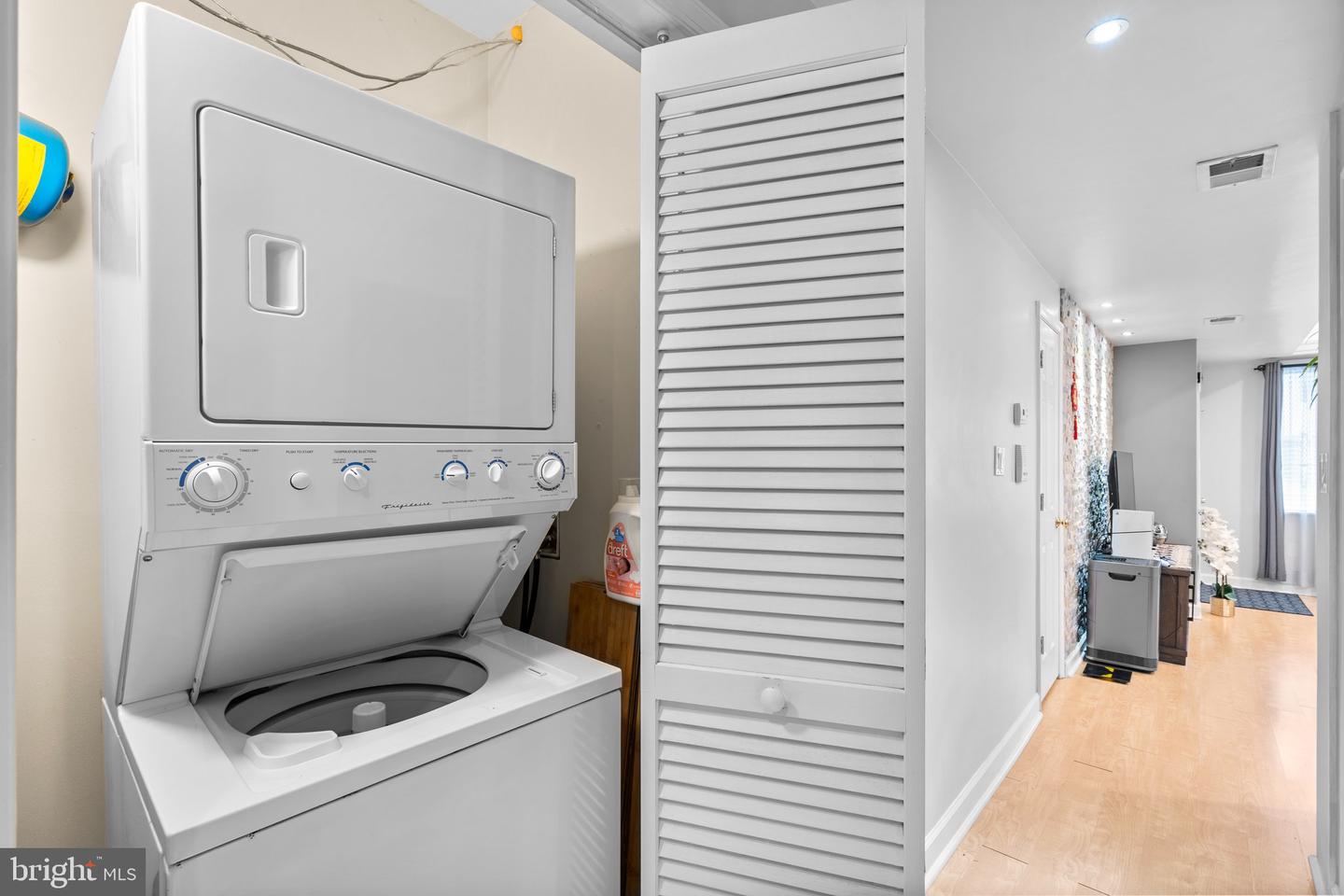 1658 WEST VIRGINIA NE #101, WASHINGTON, District Of Columbia 20002, 2 Bedrooms Bedrooms, ,2 BathroomsBathrooms,Residential,For sale,1658 WEST VIRGINIA NE #101,DCDC2201706 MLS # DCDC2201706