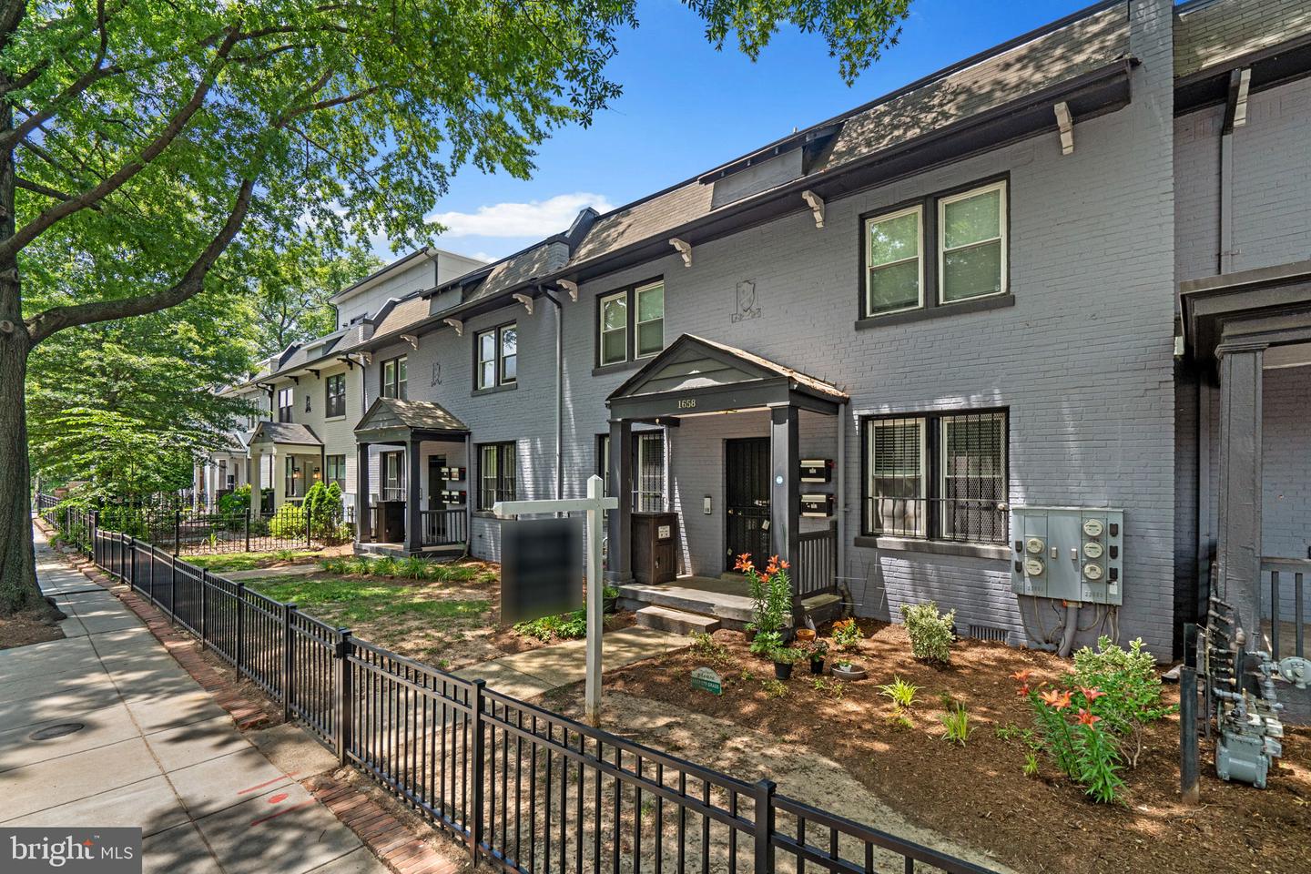 1658 WEST VIRGINIA NE #101, WASHINGTON, District Of Columbia 20002, 2 Bedrooms Bedrooms, ,2 BathroomsBathrooms,Residential,For sale,1658 WEST VIRGINIA NE #101,DCDC2201706 MLS # DCDC2201706