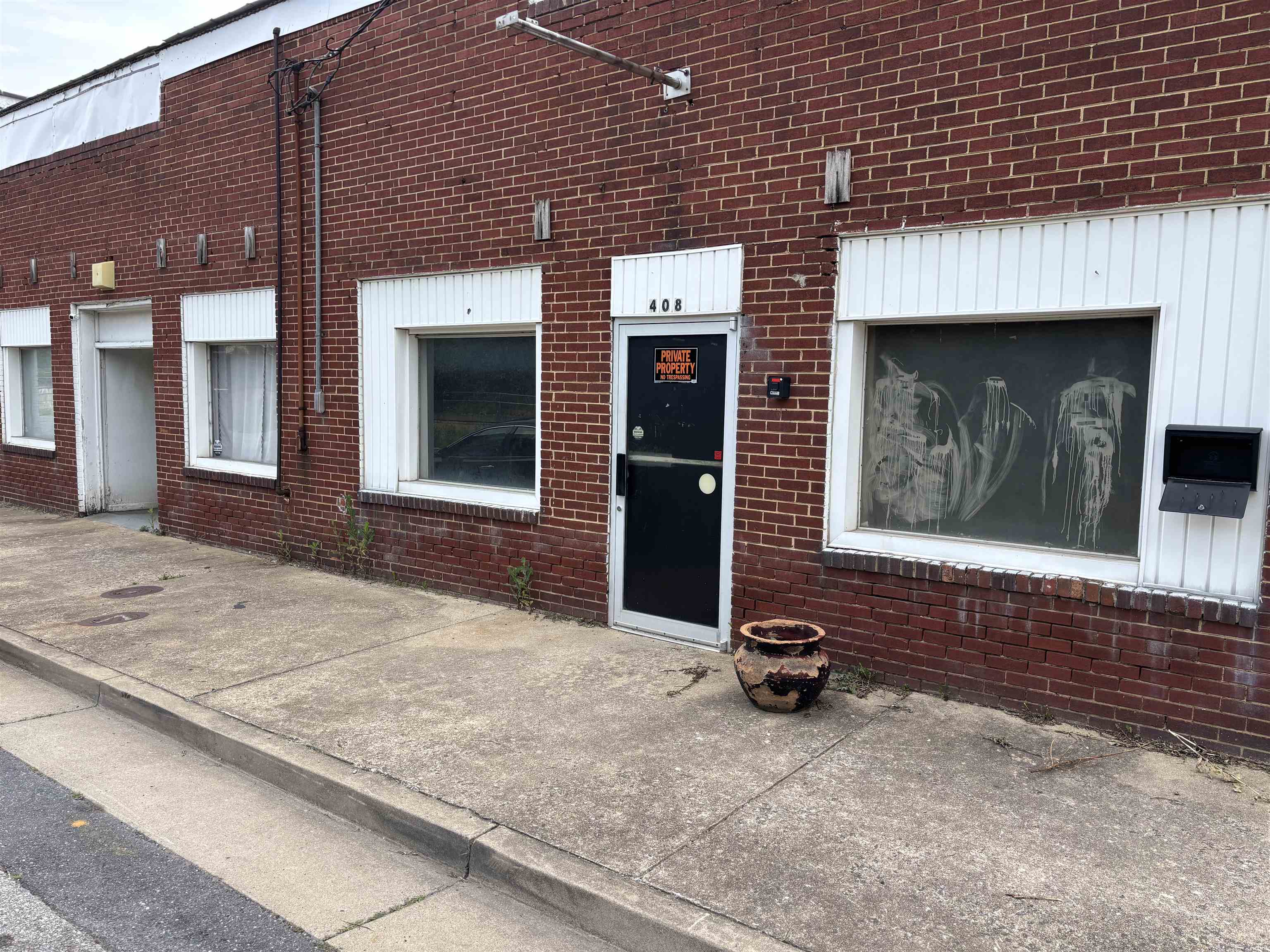 408 N COMMERCE AVE, WAYNESBORO, Virginia 22980, ,Commercial,408 N COMMERCE AVE,665768 MLS # 665768