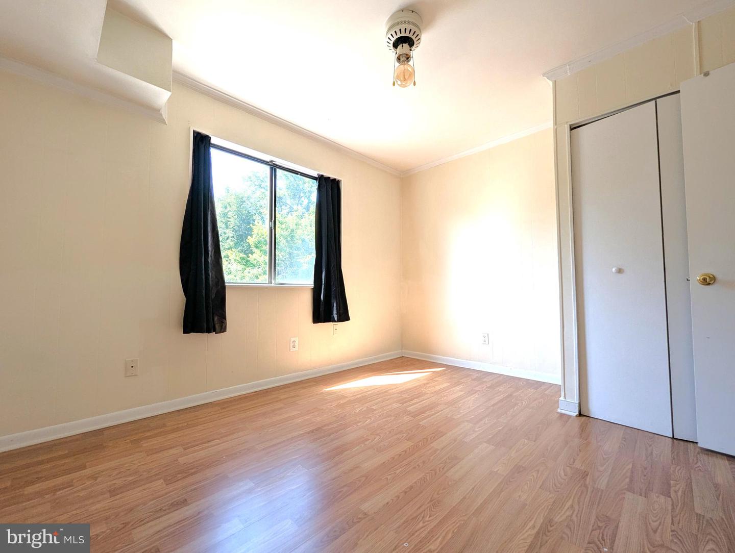 2104 JEFFERSON PARK AVE #D, CHARLOTTESVILLE, Virginia 22903, 3 Bedrooms Bedrooms, 8 Rooms Rooms,2 BathroomsBathrooms,Residential,For sale,2104 JEFFERSON PARK AVE #D,VAAB2000994 MLS # VAAB2000994