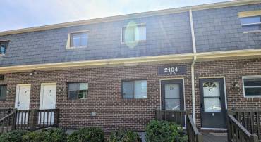 2104 JEFFERSON PARK AVE #D, CHARLOTTESVILLE, Virginia 22903, 3 Bedrooms Bedrooms, 8 Rooms Rooms,2 BathroomsBathrooms,Residential,For sale,2104 JEFFERSON PARK AVE #D,VAAB2000994 MLS # VAAB2000994