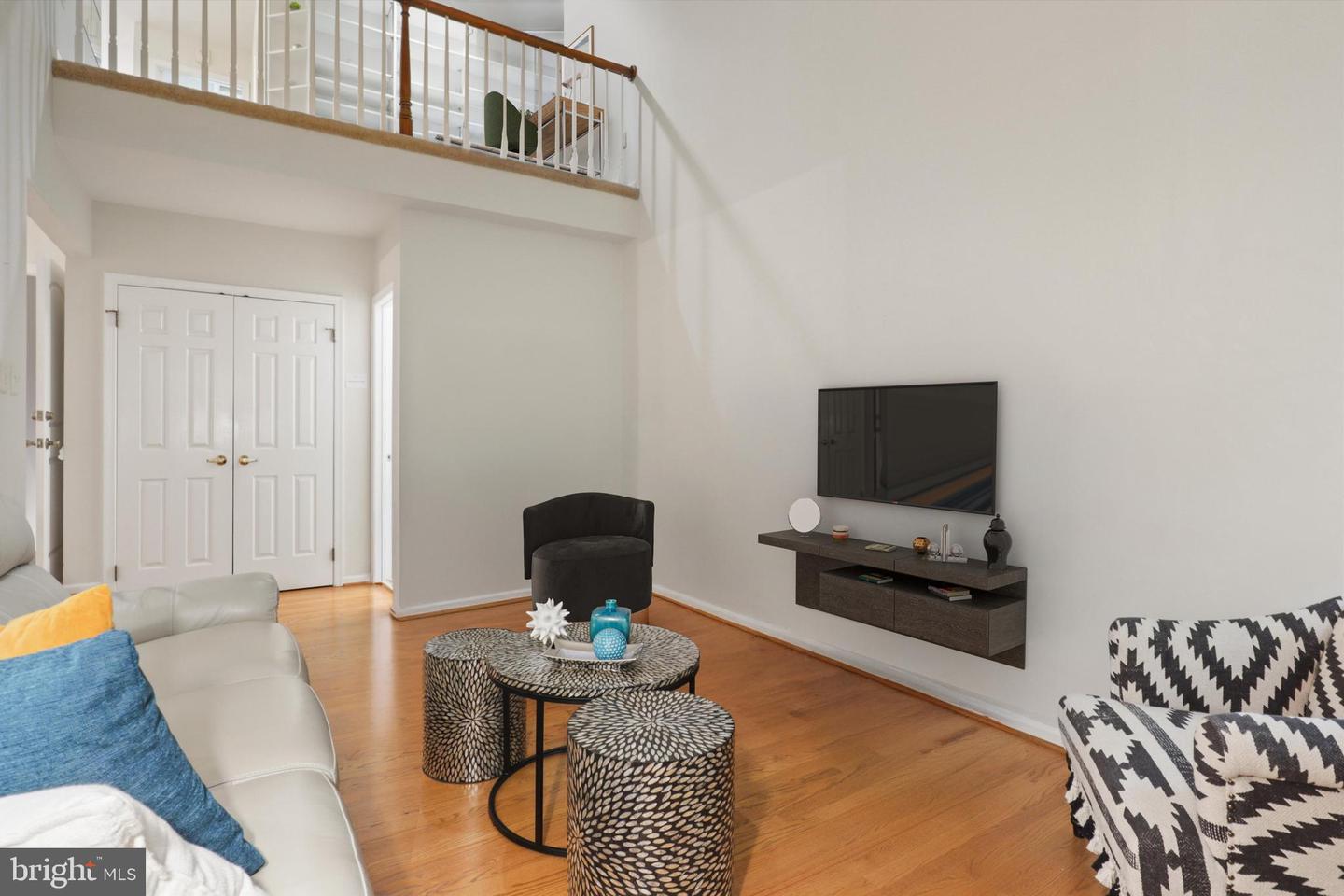 1564 MCLEAN COMMONS CT, MCLEAN, Virginia 22101, 3 Bedrooms Bedrooms, ,4 BathroomsBathrooms,Residential,For sale,1564 MCLEAN COMMONS CT,VAFX2242628 MLS # VAFX2242628