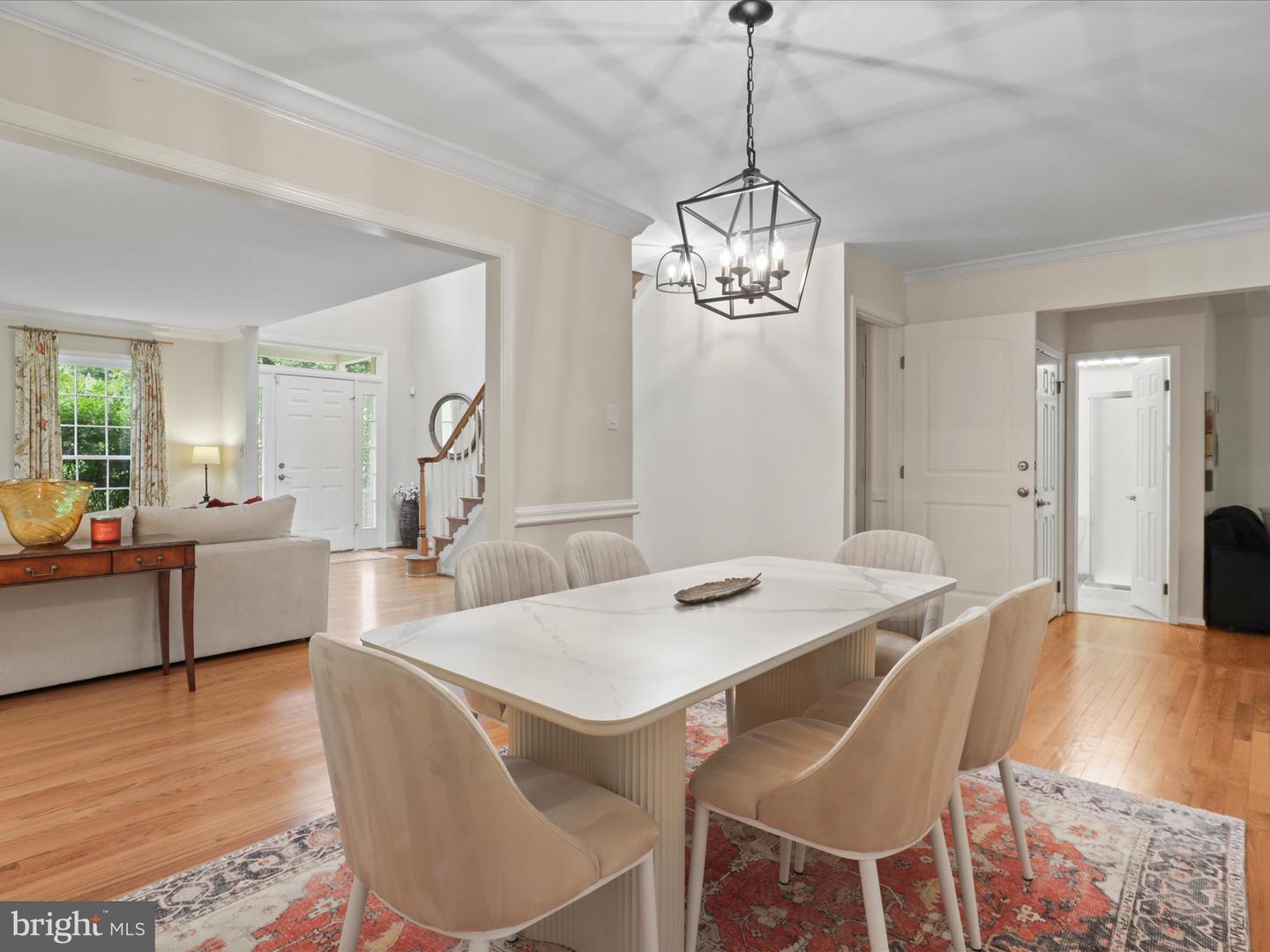 1564 MCLEAN COMMONS CT, MCLEAN, Virginia 22101, 3 Bedrooms Bedrooms, ,4 BathroomsBathrooms,Residential,For sale,1564 MCLEAN COMMONS CT,VAFX2242628 MLS # VAFX2242628
