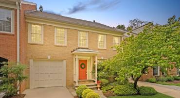 1564 MCLEAN COMMONS CT, MCLEAN, Virginia 22101, 3 Bedrooms Bedrooms, ,4 BathroomsBathrooms,Residential,For sale,1564 MCLEAN COMMONS CT,VAFX2242628 MLS # VAFX2242628