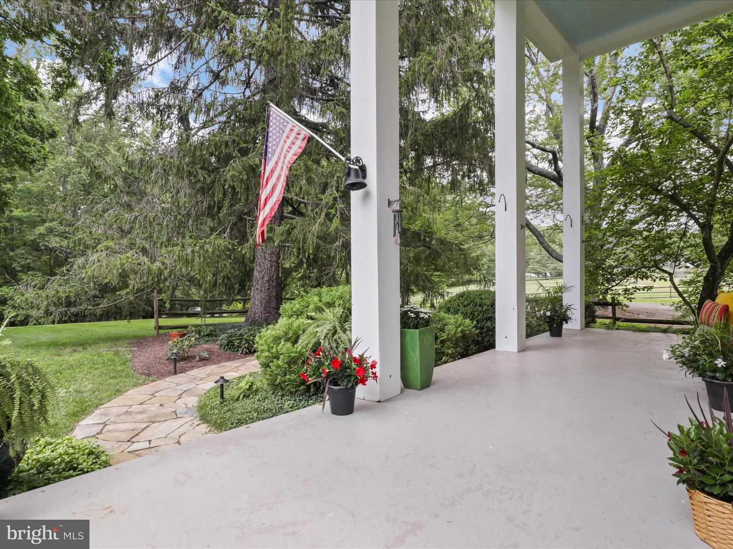 8301 CRESTRIDGE RD, FAIRFAX STATION, Virginia 22039, 4 Bedrooms Bedrooms, ,2 BathroomsBathrooms,Residential,For sale,8301 CRESTRIDGE RD,VAFX2242660 MLS # VAFX2242660