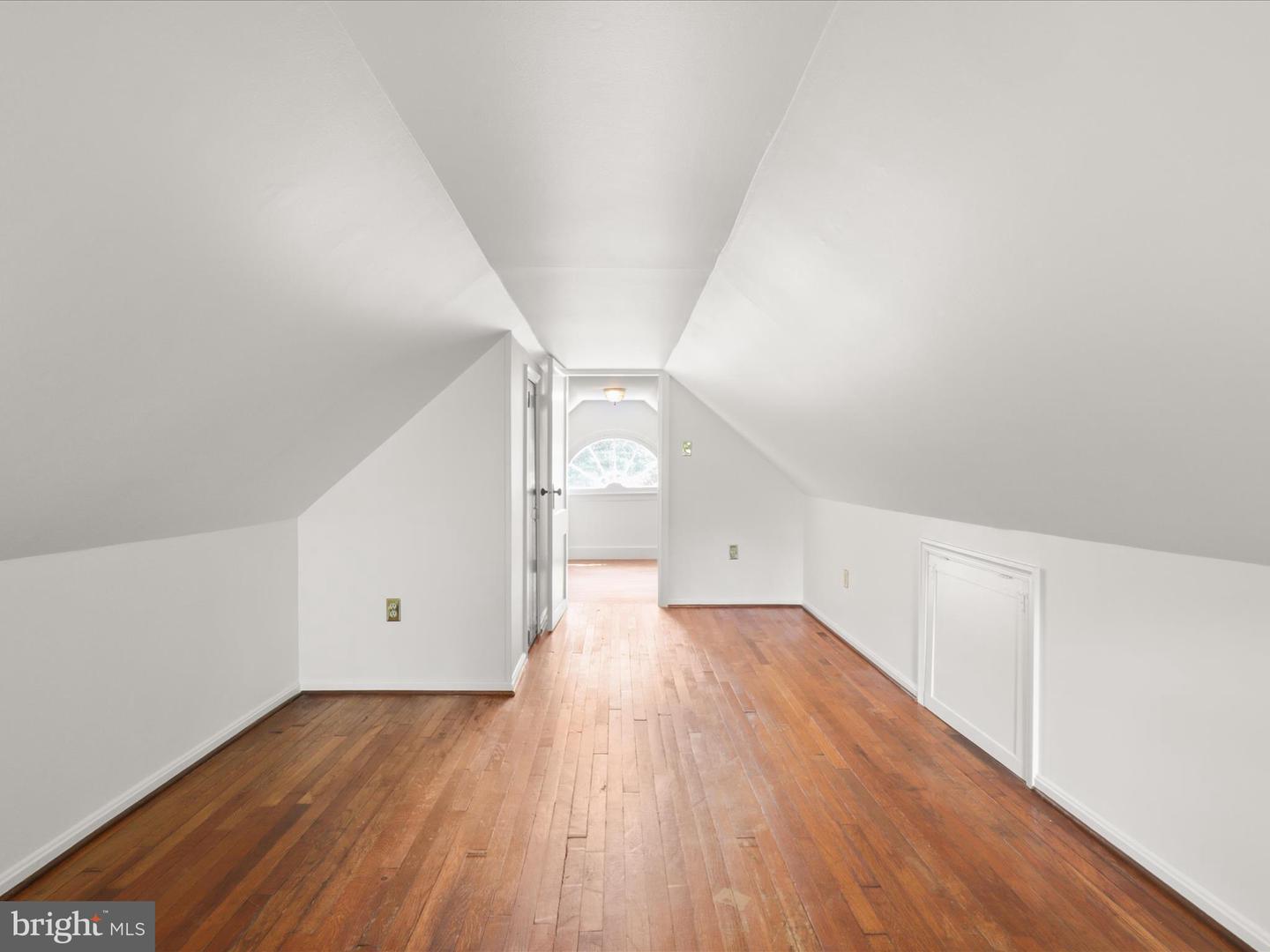 8301 CRESTRIDGE RD, FAIRFAX STATION, Virginia 22039, 4 Bedrooms Bedrooms, ,2 BathroomsBathrooms,Residential,For sale,8301 CRESTRIDGE RD,VAFX2242660 MLS # VAFX2242660
