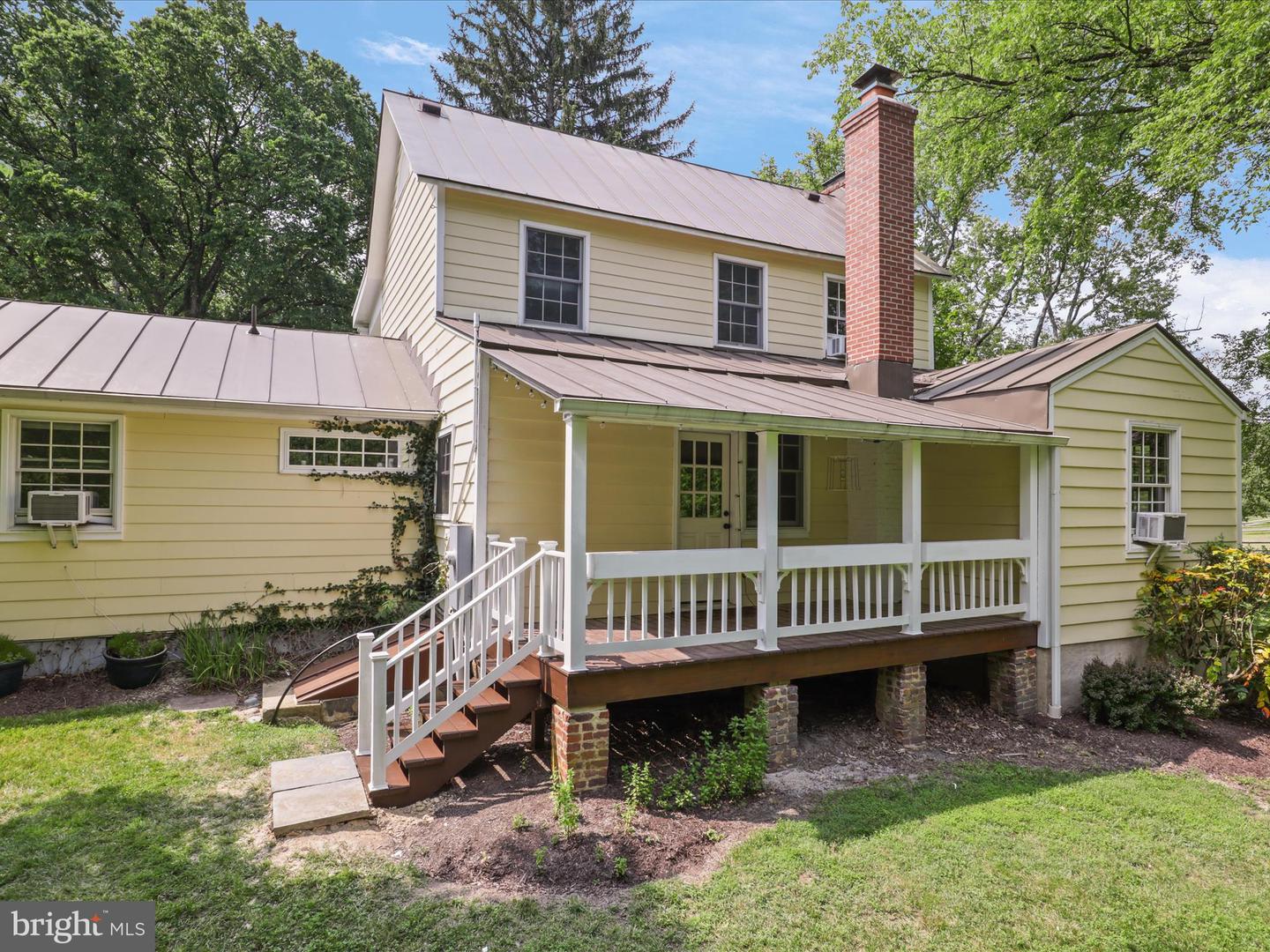 8301 CRESTRIDGE RD, FAIRFAX STATION, Virginia 22039, 4 Bedrooms Bedrooms, ,2 BathroomsBathrooms,Residential,For sale,8301 CRESTRIDGE RD,VAFX2242660 MLS # VAFX2242660
