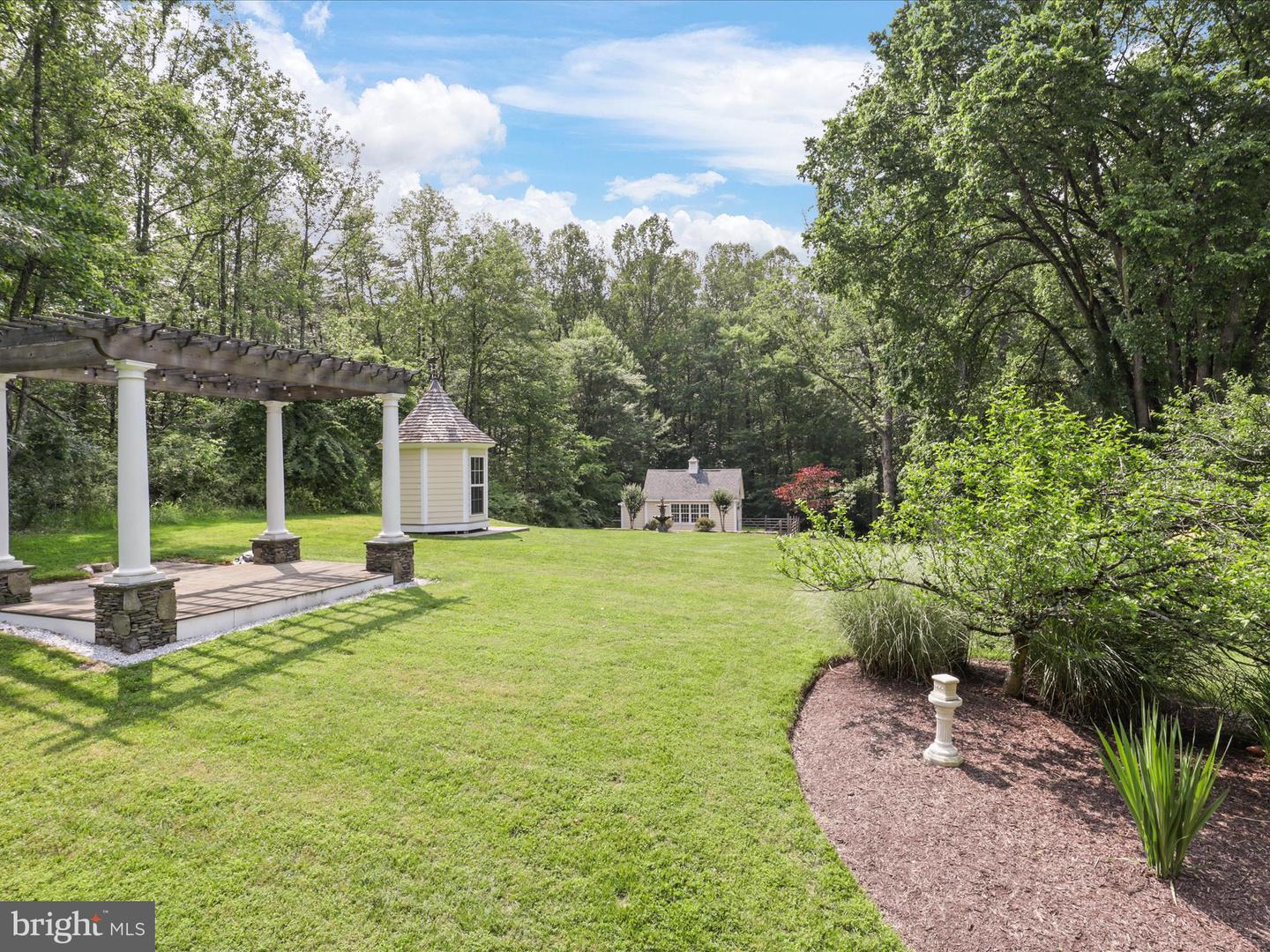 8301 CRESTRIDGE RD, FAIRFAX STATION, Virginia 22039, 4 Bedrooms Bedrooms, ,2 BathroomsBathrooms,Residential,For sale,8301 CRESTRIDGE RD,VAFX2242660 MLS # VAFX2242660
