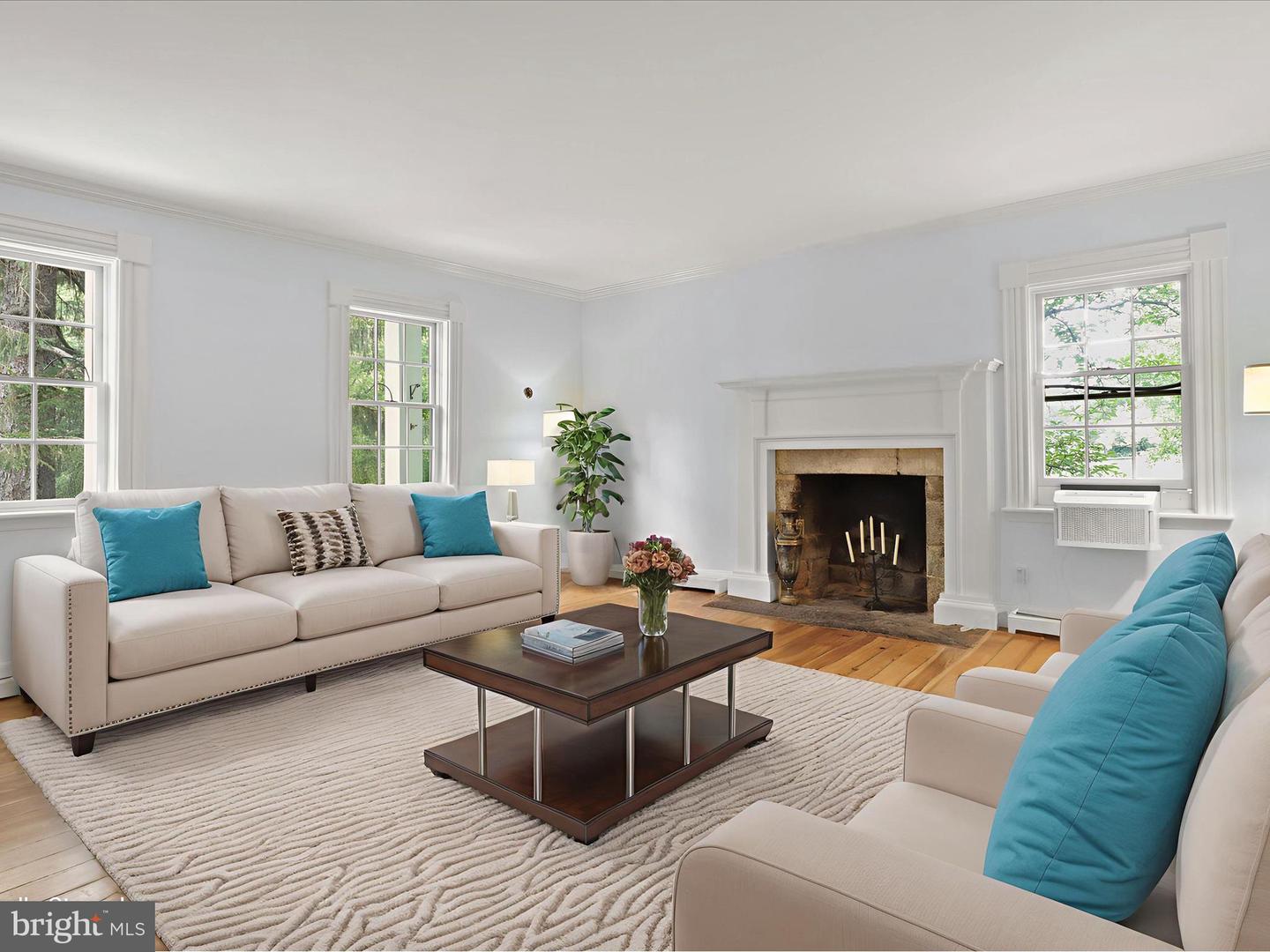 8301 CRESTRIDGE RD, FAIRFAX STATION, Virginia 22039, 4 Bedrooms Bedrooms, ,2 BathroomsBathrooms,Residential,For sale,8301 CRESTRIDGE RD,VAFX2242660 MLS # VAFX2242660