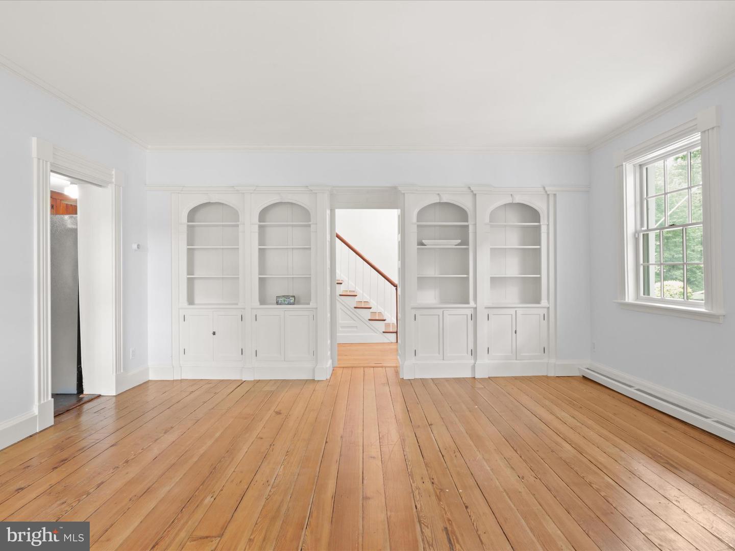 8301 CRESTRIDGE RD, FAIRFAX STATION, Virginia 22039, 4 Bedrooms Bedrooms, ,2 BathroomsBathrooms,Residential,For sale,8301 CRESTRIDGE RD,VAFX2242660 MLS # VAFX2242660
