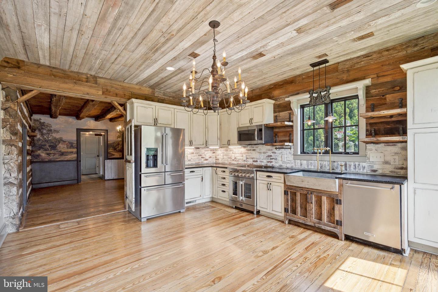 131 KEN CULBERT LN, PURCELLVILLE, Virginia 20132, 3 Bedrooms Bedrooms, 6 Rooms Rooms,2 BathroomsBathrooms,Residential,For sale,131 KEN CULBERT LN,VALO2097570 MLS # VALO2097570