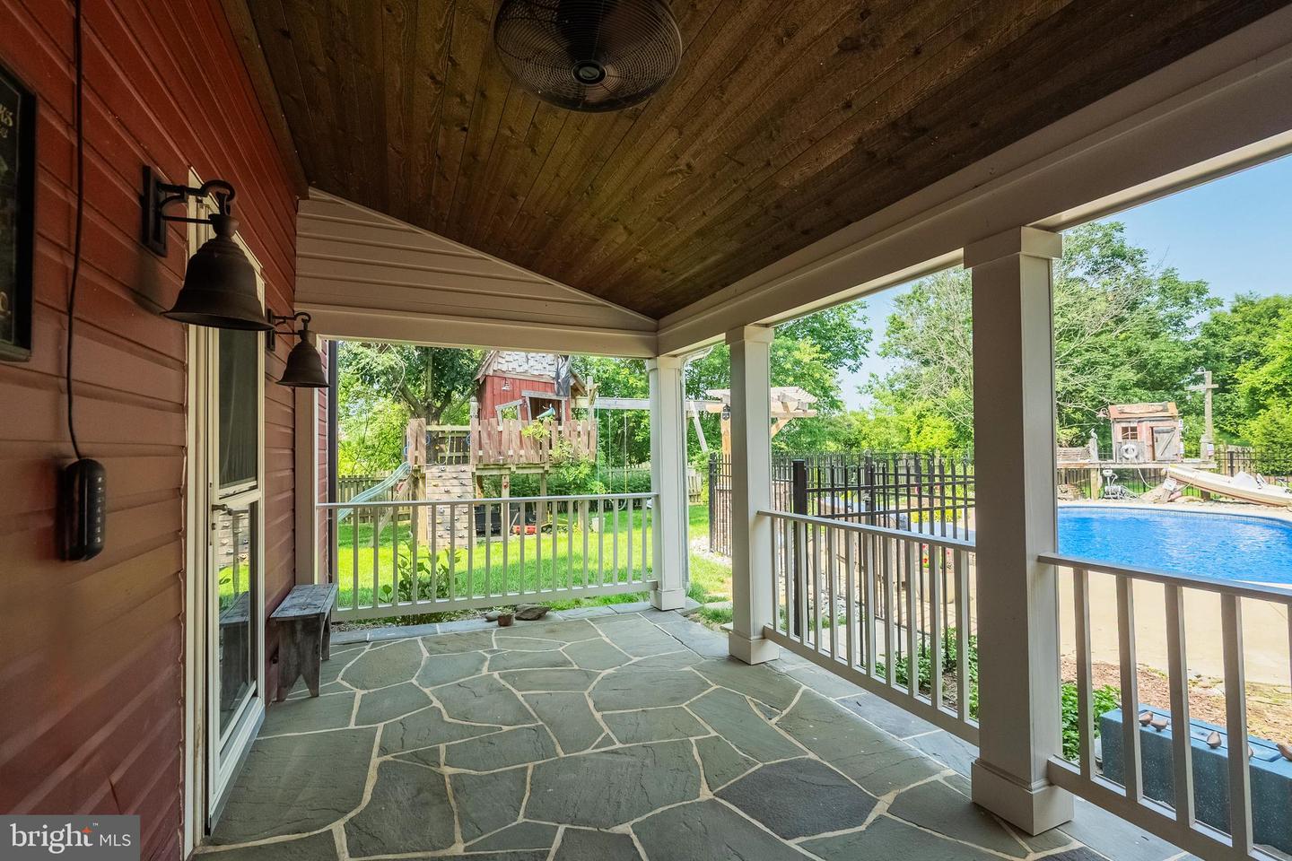 131 KEN CULBERT LN, PURCELLVILLE, Virginia 20132, 3 Bedrooms Bedrooms, 6 Rooms Rooms,2 BathroomsBathrooms,Residential,For sale,131 KEN CULBERT LN,VALO2097570 MLS # VALO2097570