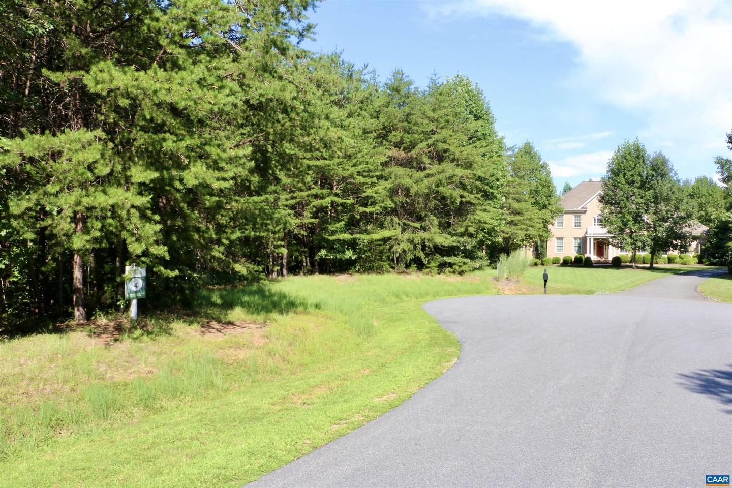 LOT 4 PR DAVENTRY LN #4, CHARLOTTESVILLE, Virginia 22911, ,Land,For sale,LOT 4 PR DAVENTRY LN #4,665764 MLS # 665764