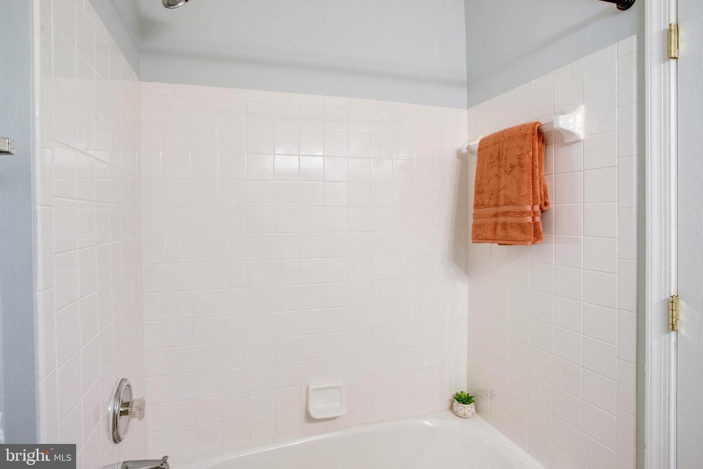 8859 HOWLAND PL, BRISTOW, Virginia 20136, 3 Bedrooms Bedrooms, ,3 BathroomsBathrooms,Residential,For sale,8859 HOWLAND PL,VAPW2095718 MLS # VAPW2095718