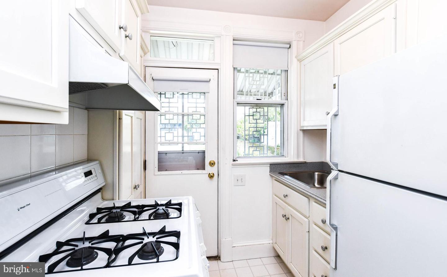 1432 C ST SE, WASHINGTON, District Of Columbia 20003, 2 Bedrooms Bedrooms, ,1 BathroomBathrooms,Residential,For sale,1432 C ST SE,DCDC2202926 MLS # DCDC2202926