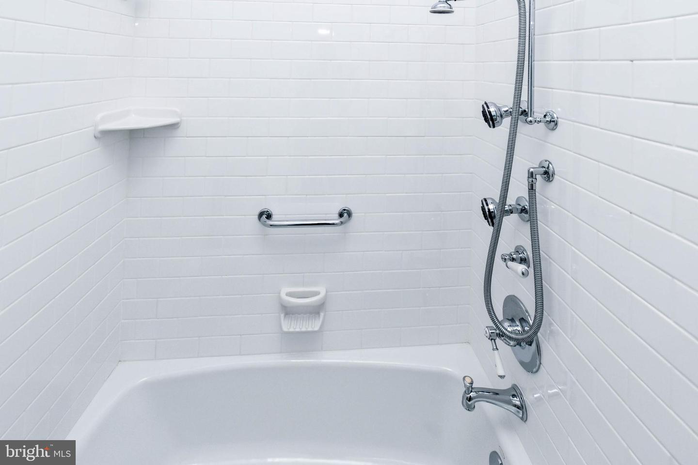 1432 C ST SE, WASHINGTON, District Of Columbia 20003, 2 Bedrooms Bedrooms, ,1 BathroomBathrooms,Residential,For sale,1432 C ST SE,DCDC2202926 MLS # DCDC2202926