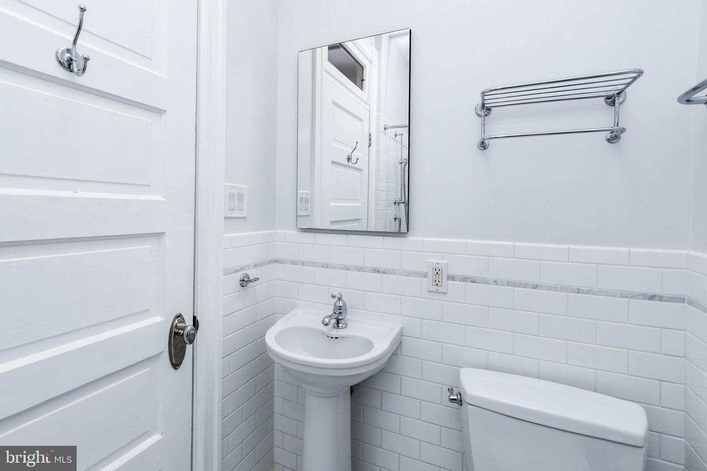 1432 C ST SE, WASHINGTON, District Of Columbia 20003, 2 Bedrooms Bedrooms, ,1 BathroomBathrooms,Residential,For sale,1432 C ST SE,DCDC2202926 MLS # DCDC2202926