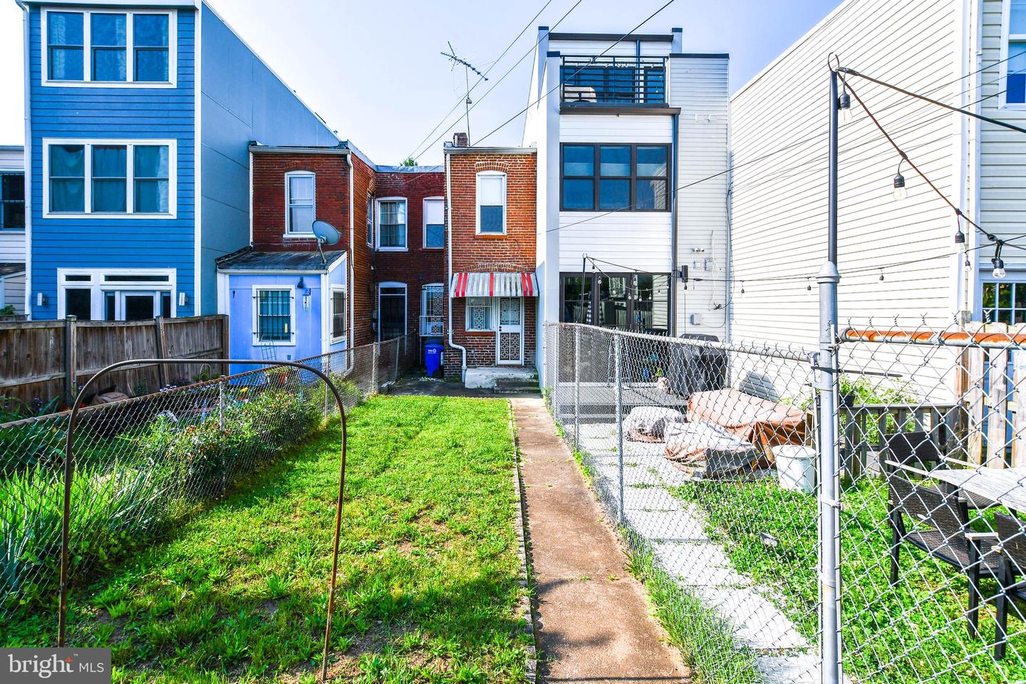 1432 C ST SE, WASHINGTON, District Of Columbia 20003, 2 Bedrooms Bedrooms, ,1 BathroomBathrooms,Residential,For sale,1432 C ST SE,DCDC2202926 MLS # DCDC2202926