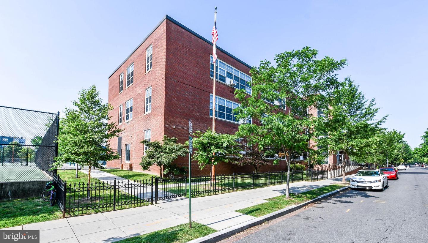 1432 C ST SE, WASHINGTON, District Of Columbia 20003, 2 Bedrooms Bedrooms, ,1 BathroomBathrooms,Residential,For sale,1432 C ST SE,DCDC2202926 MLS # DCDC2202926