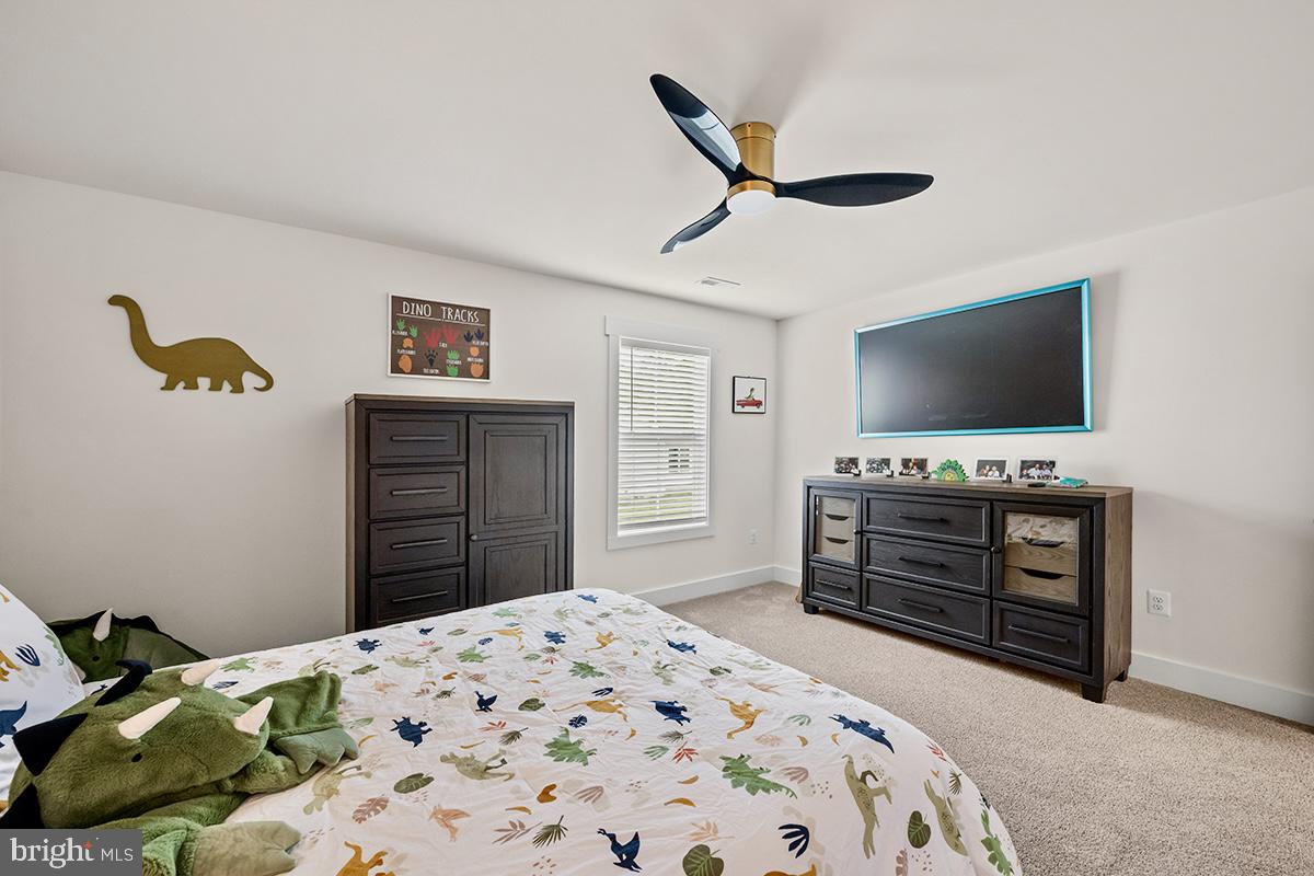 185 DOLITTLE FARM, STAFFORD, Virginia 22556, 4 Bedrooms Bedrooms, ,3 BathroomsBathrooms,Residential,For sale,185 DOLITTLE FARM,VAST2039428 MLS # VAST2039428