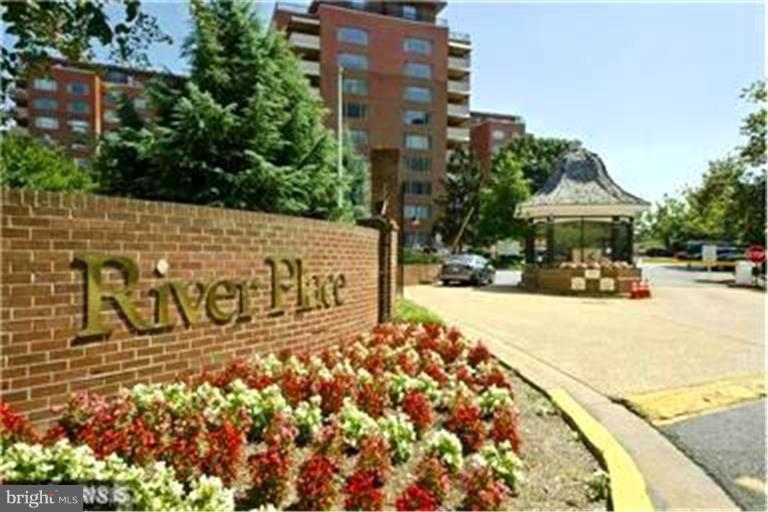 1111 ARLINGTON BLVD #932, ARLINGTON, Virginia 22209, 1 Bedroom Bedrooms, ,1 BathroomBathrooms,Residential,For sale,1111 ARLINGTON BLVD #932,VAAR2058606 MLS # VAAR2058606
