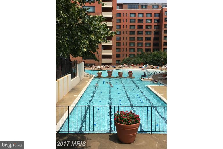 1111 ARLINGTON BLVD #932, ARLINGTON, Virginia 22209, 1 Bedroom Bedrooms, ,1 BathroomBathrooms,Residential,For sale,1111 ARLINGTON BLVD #932,VAAR2058606 MLS # VAAR2058606