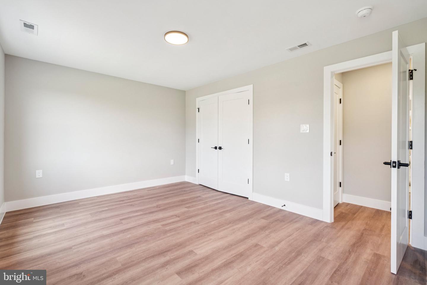 977 W PARKINS MILL RD, WINCHESTER, Virginia 22602, 5 Bedrooms Bedrooms, ,3 BathroomsBathrooms,Residential,For sale,977 W PARKINS MILL RD,VAFV2034612 MLS # VAFV2034612