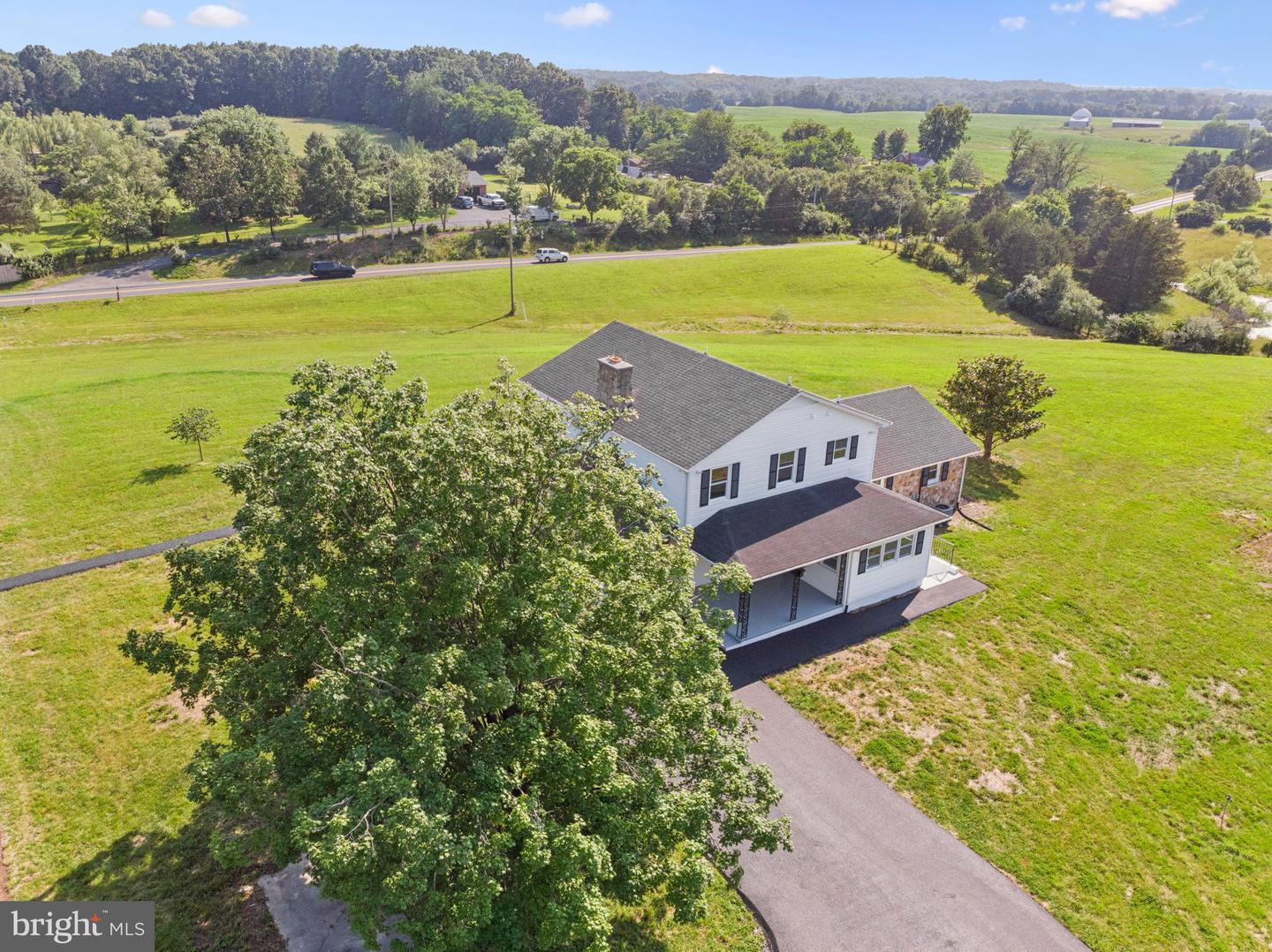 977 W PARKINS MILL RD, WINCHESTER, Virginia 22602, 5 Bedrooms Bedrooms, ,3 BathroomsBathrooms,Residential,For sale,977 W PARKINS MILL RD,VAFV2034612 MLS # VAFV2034612