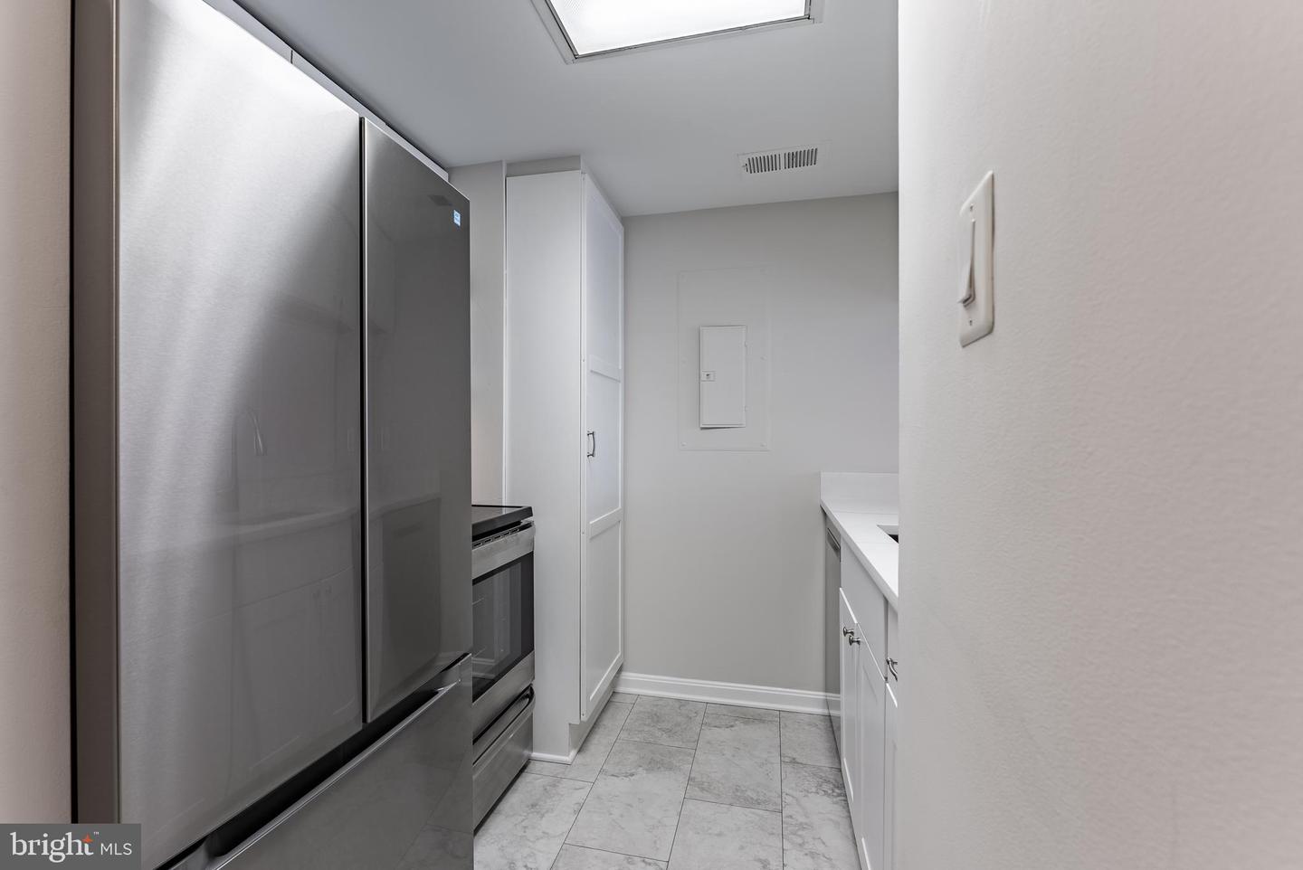 1029 N STUART ST #526, ARLINGTON, Virginia 22201, 2 Bedrooms Bedrooms, ,2 BathroomsBathrooms,Residential,For sale,1029 N STUART ST #526,VAAR2058656 MLS # VAAR2058656
