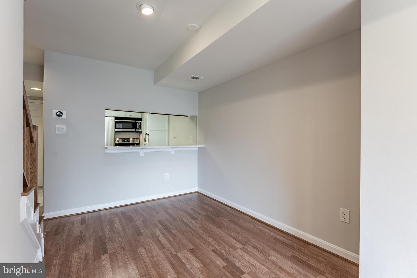 1029 N STUART ST #526, ARLINGTON, Virginia 22201, 2 Bedrooms Bedrooms, ,2 BathroomsBathrooms,Residential,For sale,1029 N STUART ST #526,VAAR2058656 MLS # VAAR2058656