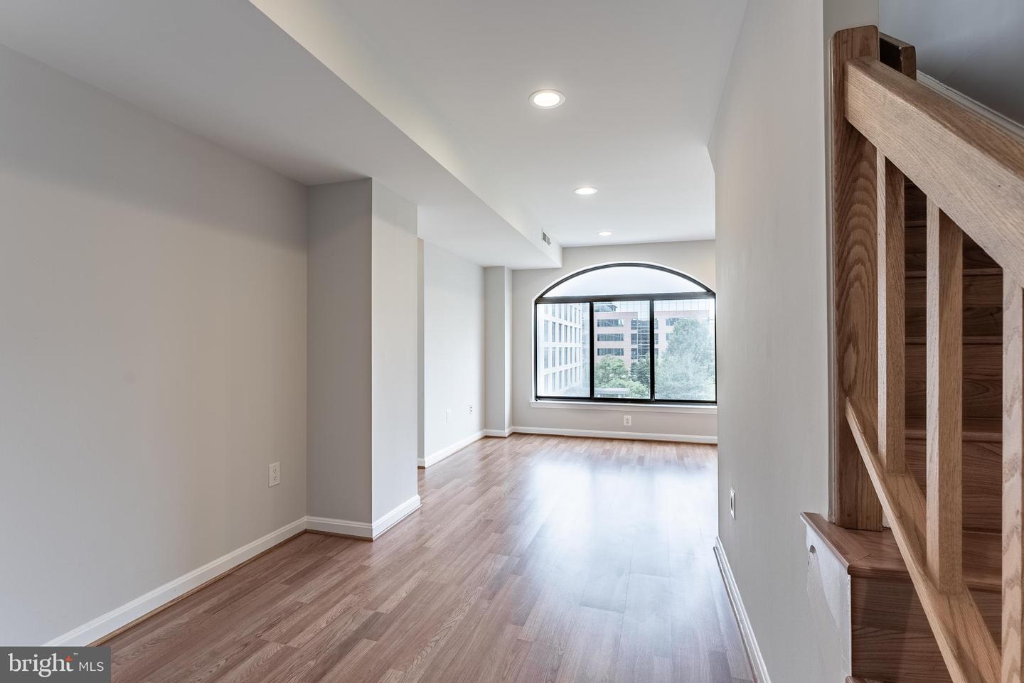 1029 N STUART ST #526, ARLINGTON, Virginia 22201, 2 Bedrooms Bedrooms, ,2 BathroomsBathrooms,Residential,For sale,1029 N STUART ST #526,VAAR2058656 MLS # VAAR2058656