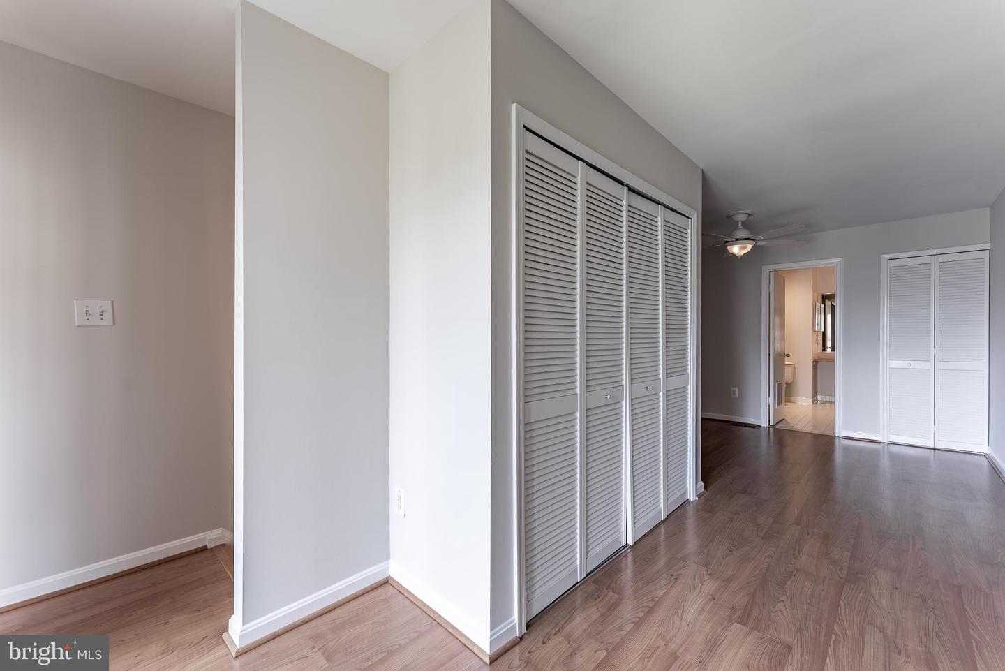 1029 N STUART ST #526, ARLINGTON, Virginia 22201, 2 Bedrooms Bedrooms, ,2 BathroomsBathrooms,Residential,For sale,1029 N STUART ST #526,VAAR2058656 MLS # VAAR2058656