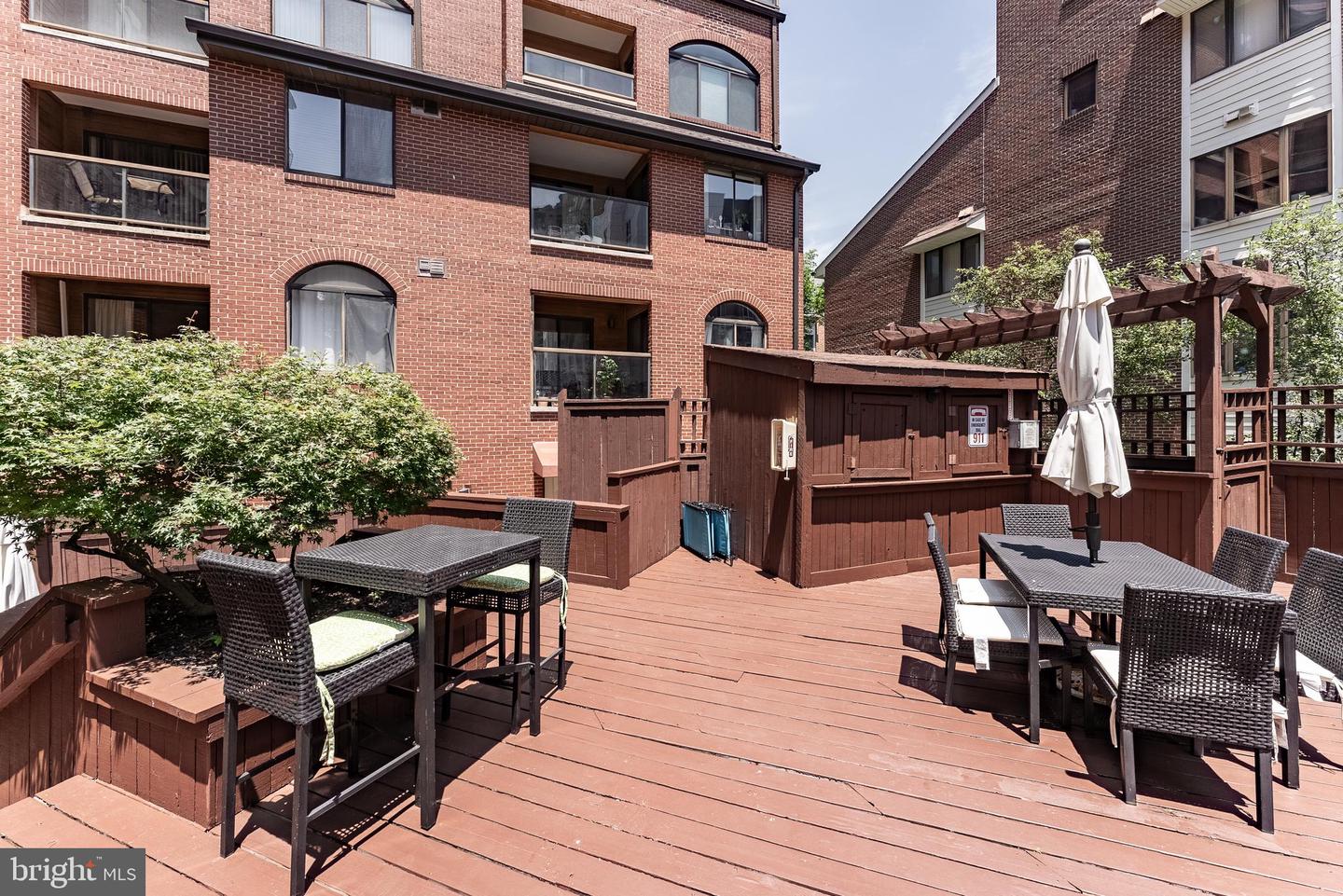 1029 N STUART ST #526, ARLINGTON, Virginia 22201, 2 Bedrooms Bedrooms, ,2 BathroomsBathrooms,Residential,For sale,1029 N STUART ST #526,VAAR2058656 MLS # VAAR2058656