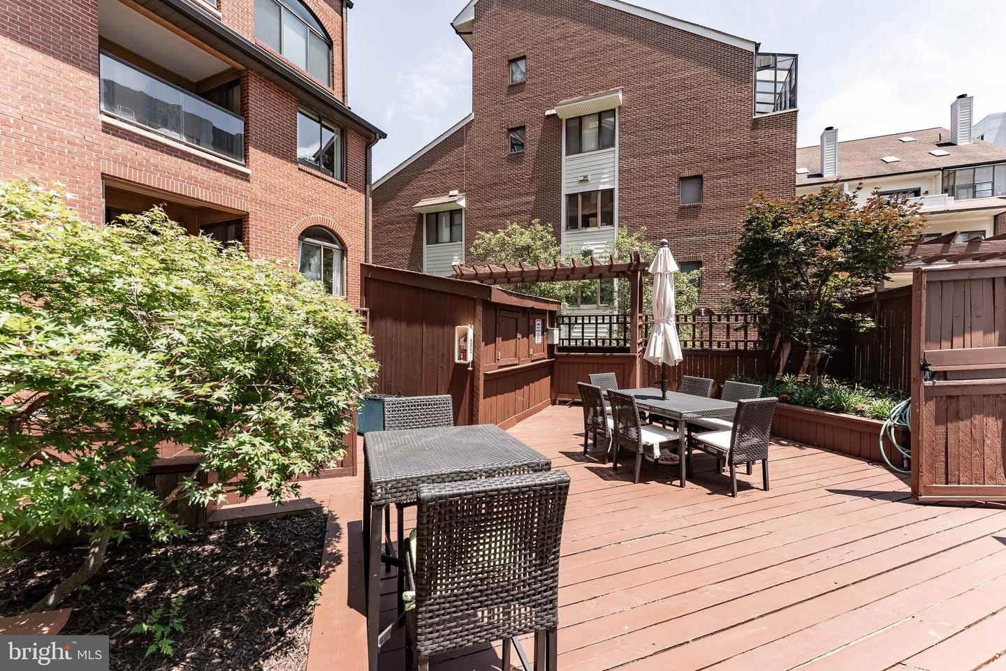 1029 N STUART ST #526, ARLINGTON, Virginia 22201, 2 Bedrooms Bedrooms, ,2 BathroomsBathrooms,Residential,For sale,1029 N STUART ST #526,VAAR2058656 MLS # VAAR2058656