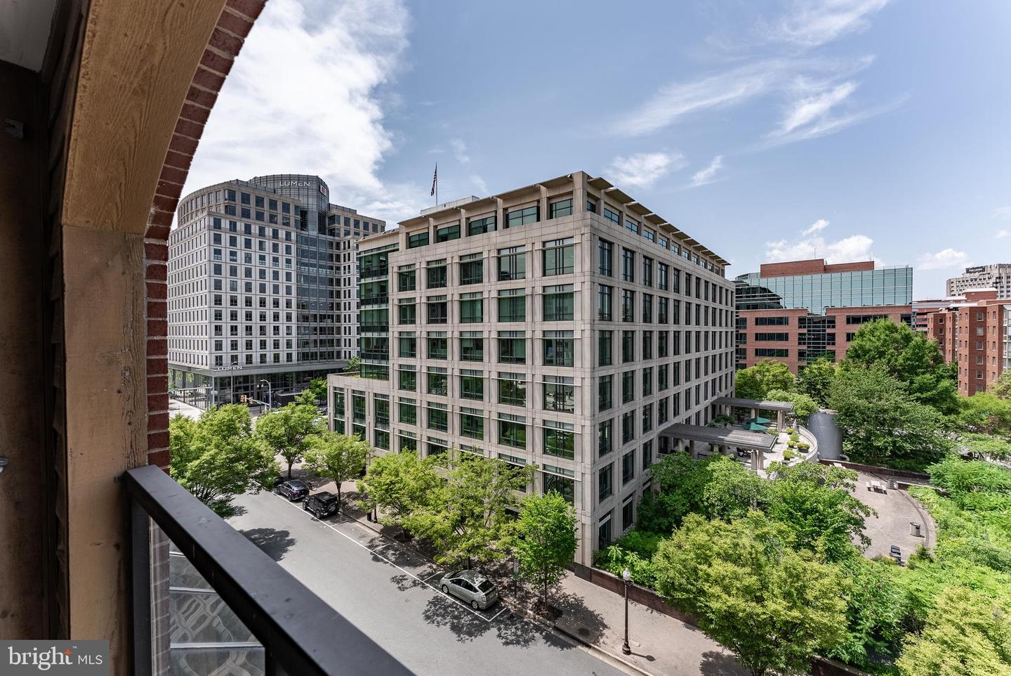 1029 N STUART ST #526, ARLINGTON, Virginia 22201, 2 Bedrooms Bedrooms, ,2 BathroomsBathrooms,Residential,For sale,1029 N STUART ST #526,VAAR2058656 MLS # VAAR2058656