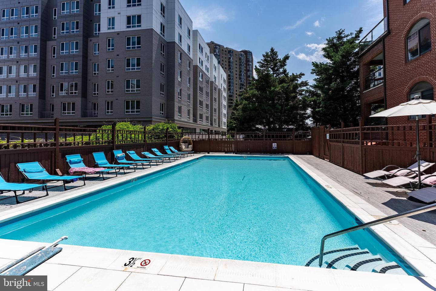 1029 N STUART ST #526, ARLINGTON, Virginia 22201, 2 Bedrooms Bedrooms, ,2 BathroomsBathrooms,Residential,For sale,1029 N STUART ST #526,VAAR2058656 MLS # VAAR2058656