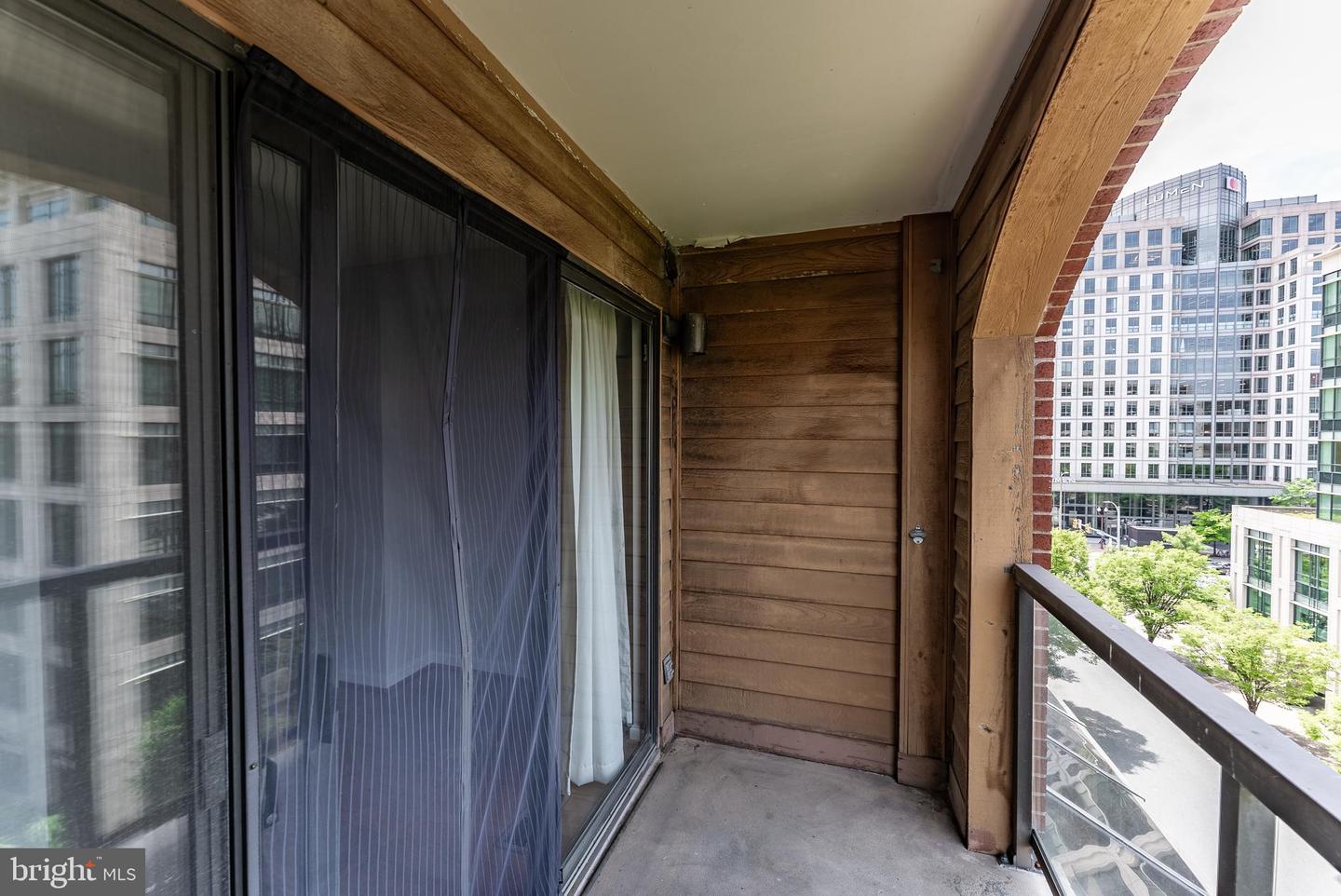 1029 N STUART ST #526, ARLINGTON, Virginia 22201, 2 Bedrooms Bedrooms, ,2 BathroomsBathrooms,Residential,For sale,1029 N STUART ST #526,VAAR2058656 MLS # VAAR2058656