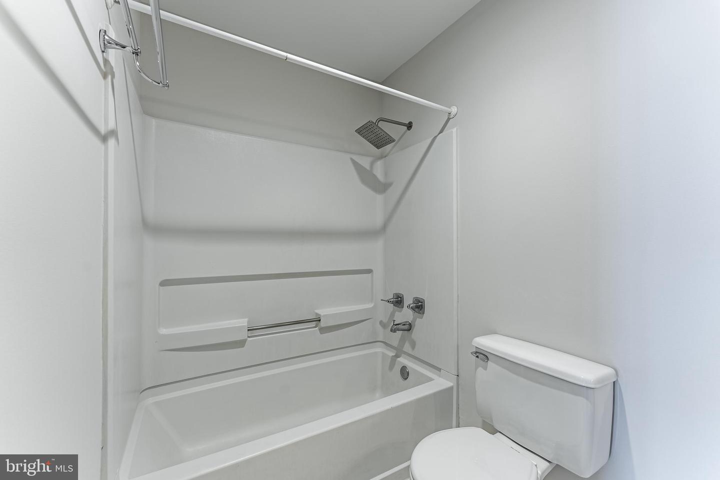 1029 N STUART ST #526, ARLINGTON, Virginia 22201, 2 Bedrooms Bedrooms, ,2 BathroomsBathrooms,Residential,For sale,1029 N STUART ST #526,VAAR2058656 MLS # VAAR2058656