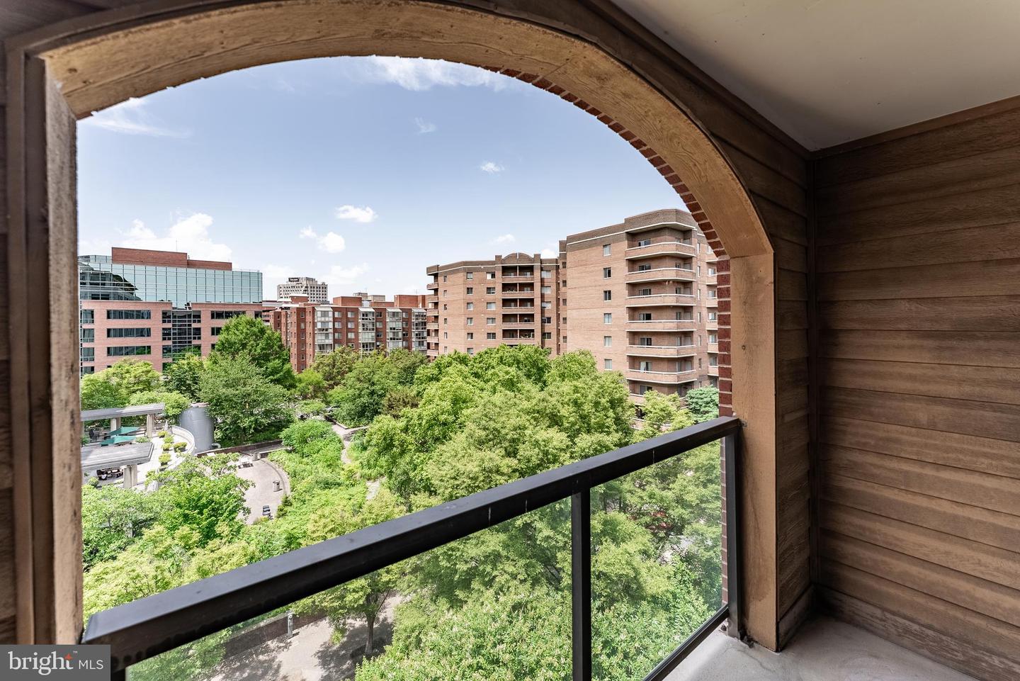 1029 N STUART ST #526, ARLINGTON, Virginia 22201, 2 Bedrooms Bedrooms, ,2 BathroomsBathrooms,Residential,For sale,1029 N STUART ST #526,VAAR2058656 MLS # VAAR2058656