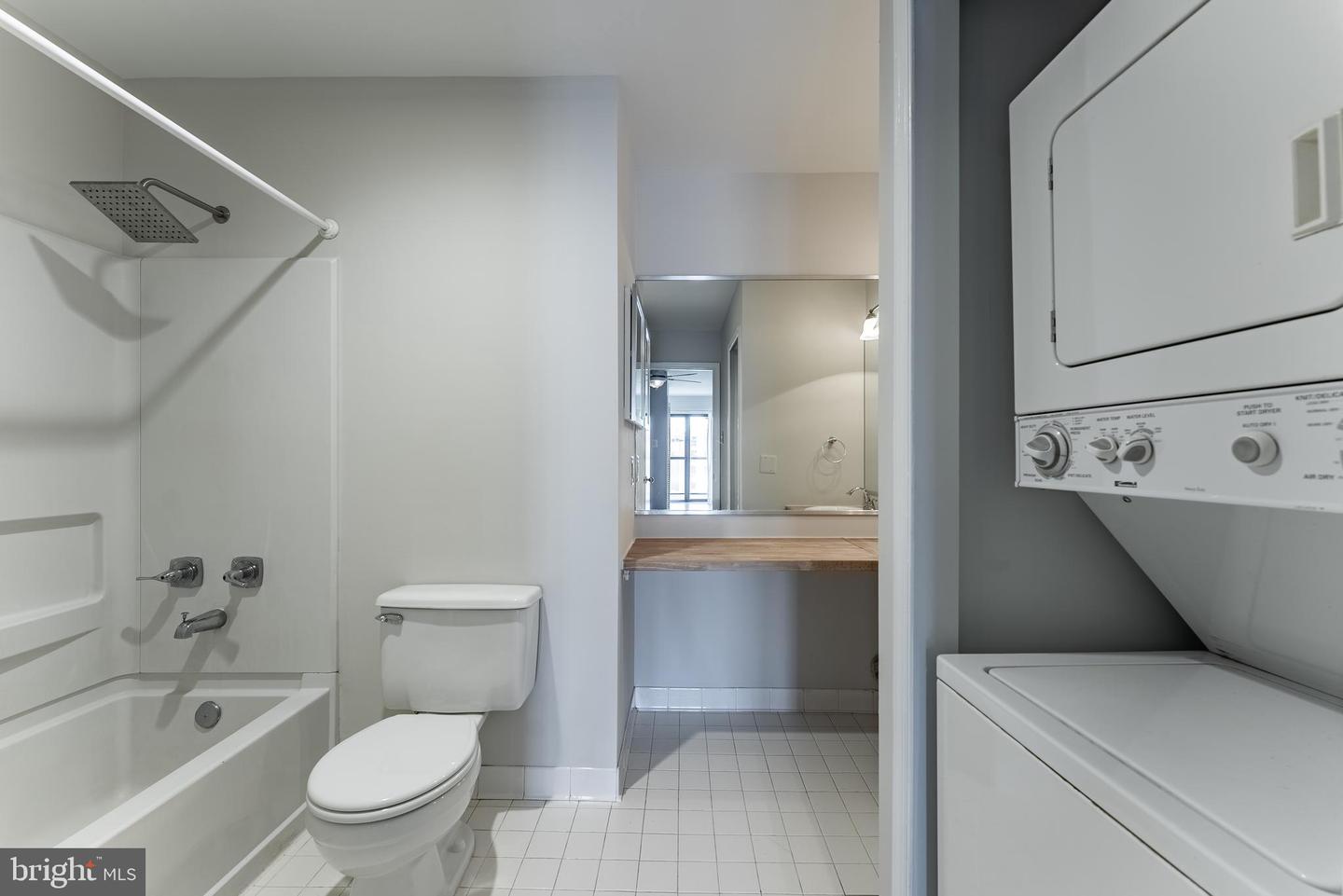1029 N STUART ST #526, ARLINGTON, Virginia 22201, 2 Bedrooms Bedrooms, ,2 BathroomsBathrooms,Residential,For sale,1029 N STUART ST #526,VAAR2058656 MLS # VAAR2058656