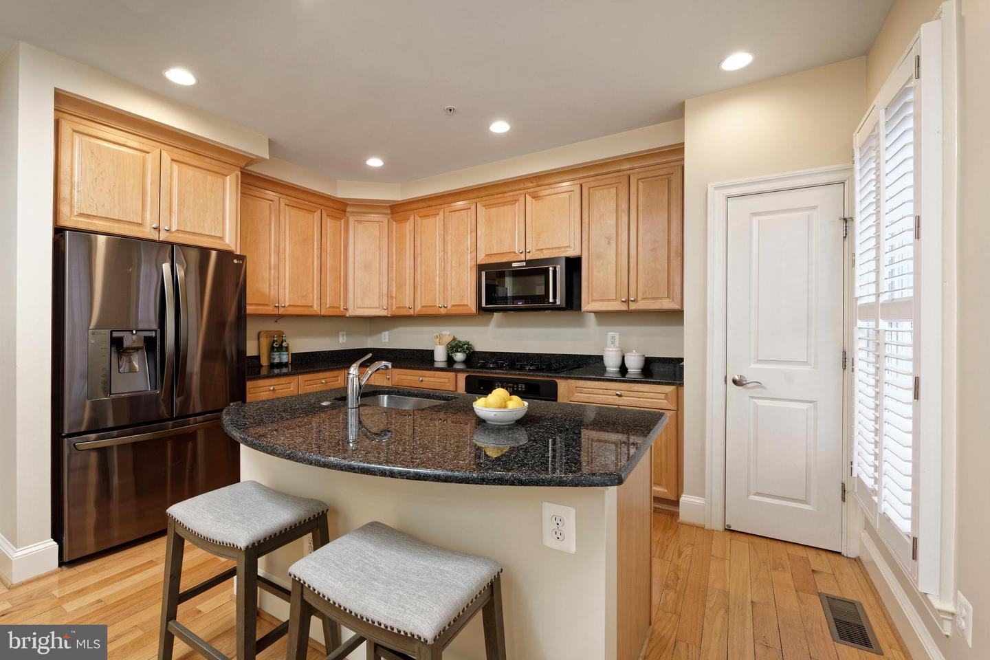 404 ORONOCO ST, ALEXANDRIA, Virginia 22314, 3 Bedrooms Bedrooms, ,3 BathroomsBathrooms,Residential,For sale,404 ORONOCO ST,VAAX2046156 MLS # VAAX2046156