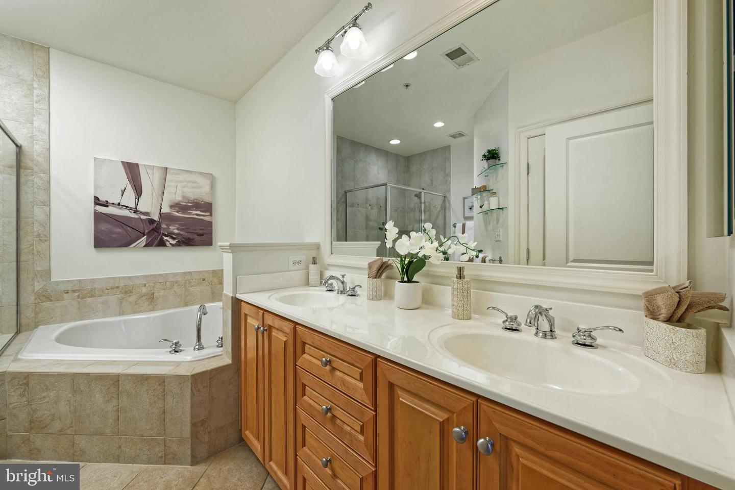404 ORONOCO ST, ALEXANDRIA, Virginia 22314, 3 Bedrooms Bedrooms, ,3 BathroomsBathrooms,Residential,For sale,404 ORONOCO ST,VAAX2046156 MLS # VAAX2046156