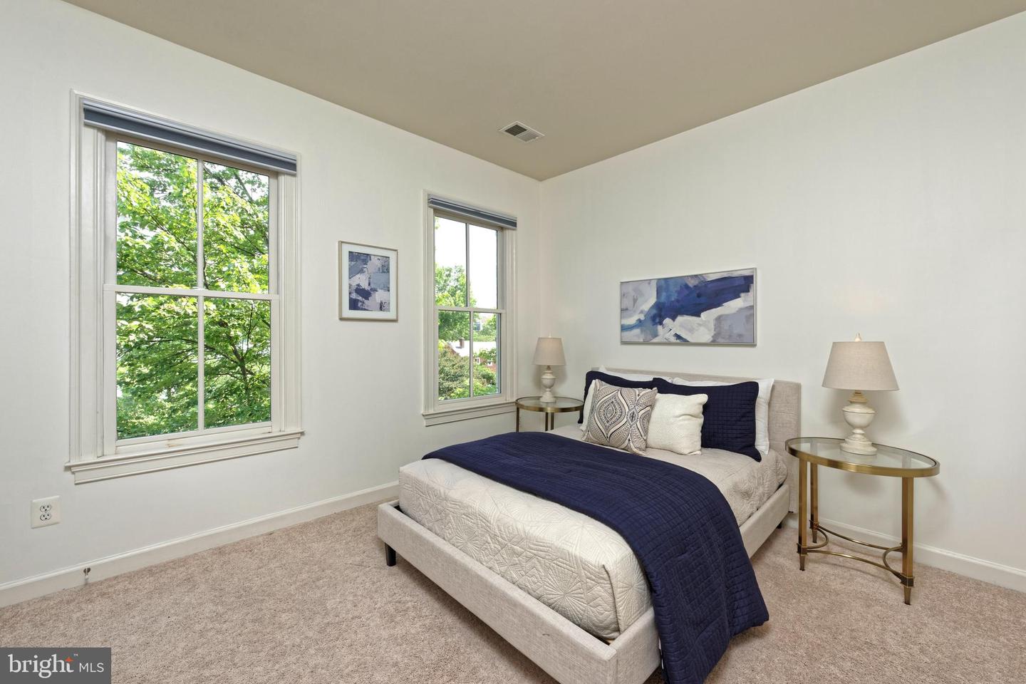 404 ORONOCO ST, ALEXANDRIA, Virginia 22314, 3 Bedrooms Bedrooms, ,3 BathroomsBathrooms,Residential,For sale,404 ORONOCO ST,VAAX2046156 MLS # VAAX2046156