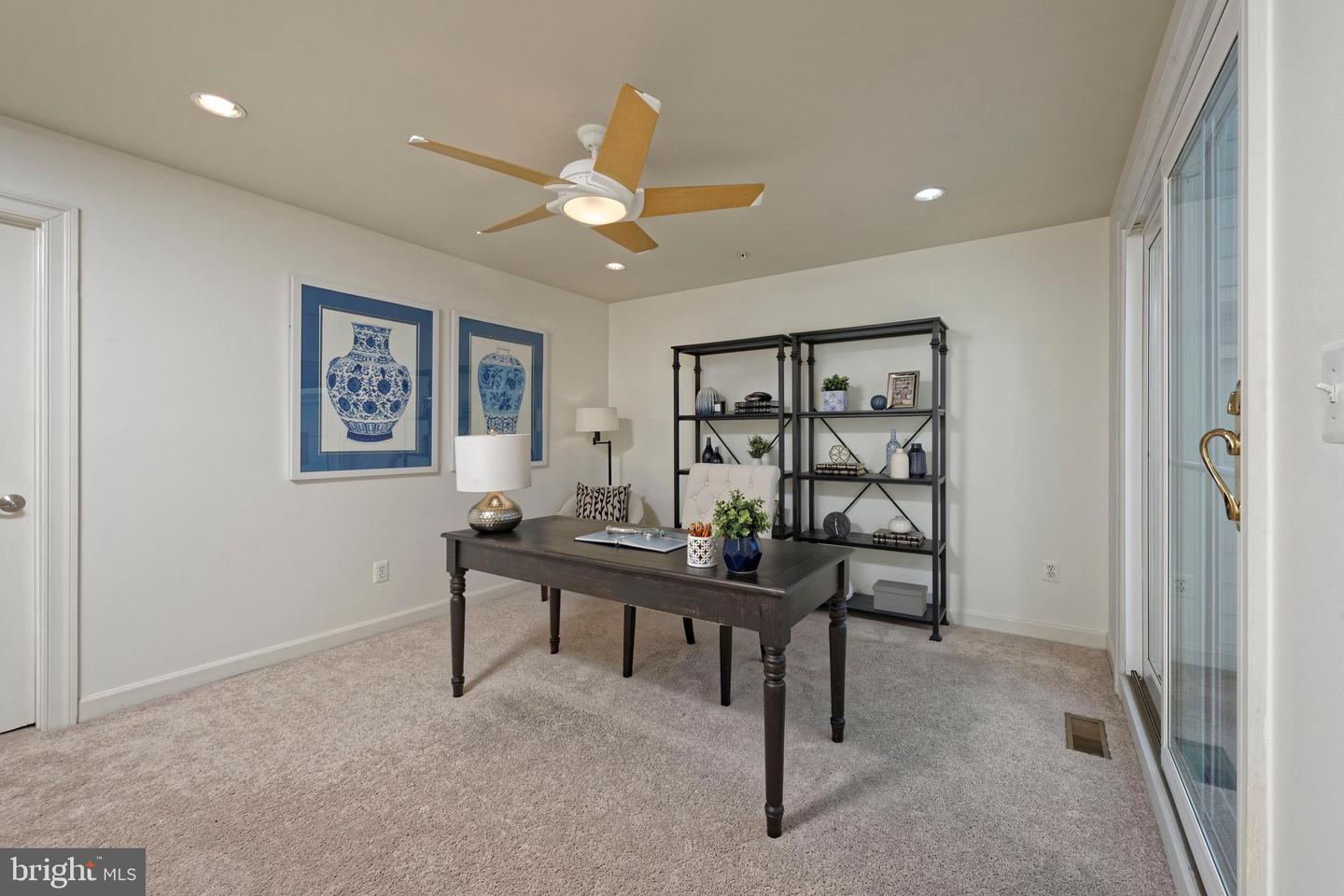 404 ORONOCO ST, ALEXANDRIA, Virginia 22314, 3 Bedrooms Bedrooms, ,3 BathroomsBathrooms,Residential,For sale,404 ORONOCO ST,VAAX2046156 MLS # VAAX2046156