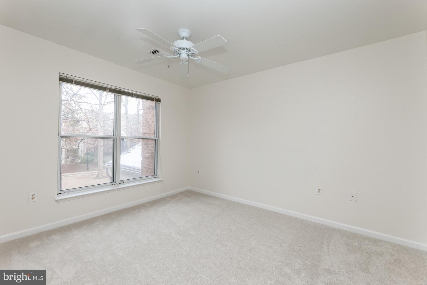 2204 WESTCOURT LN #201, HERNDON, Virginia 20170, 1 Bedroom Bedrooms, ,1 BathroomBathrooms,Residential,For sale,2204 WESTCOURT LN #201,VAFX2245930 MLS # VAFX2245930