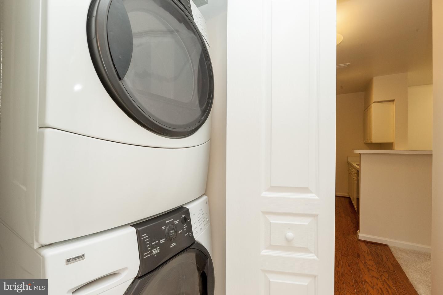 2204 WESTCOURT LN #201, HERNDON, Virginia 20170, 1 Bedroom Bedrooms, ,1 BathroomBathrooms,Residential,For sale,2204 WESTCOURT LN #201,VAFX2245930 MLS # VAFX2245930
