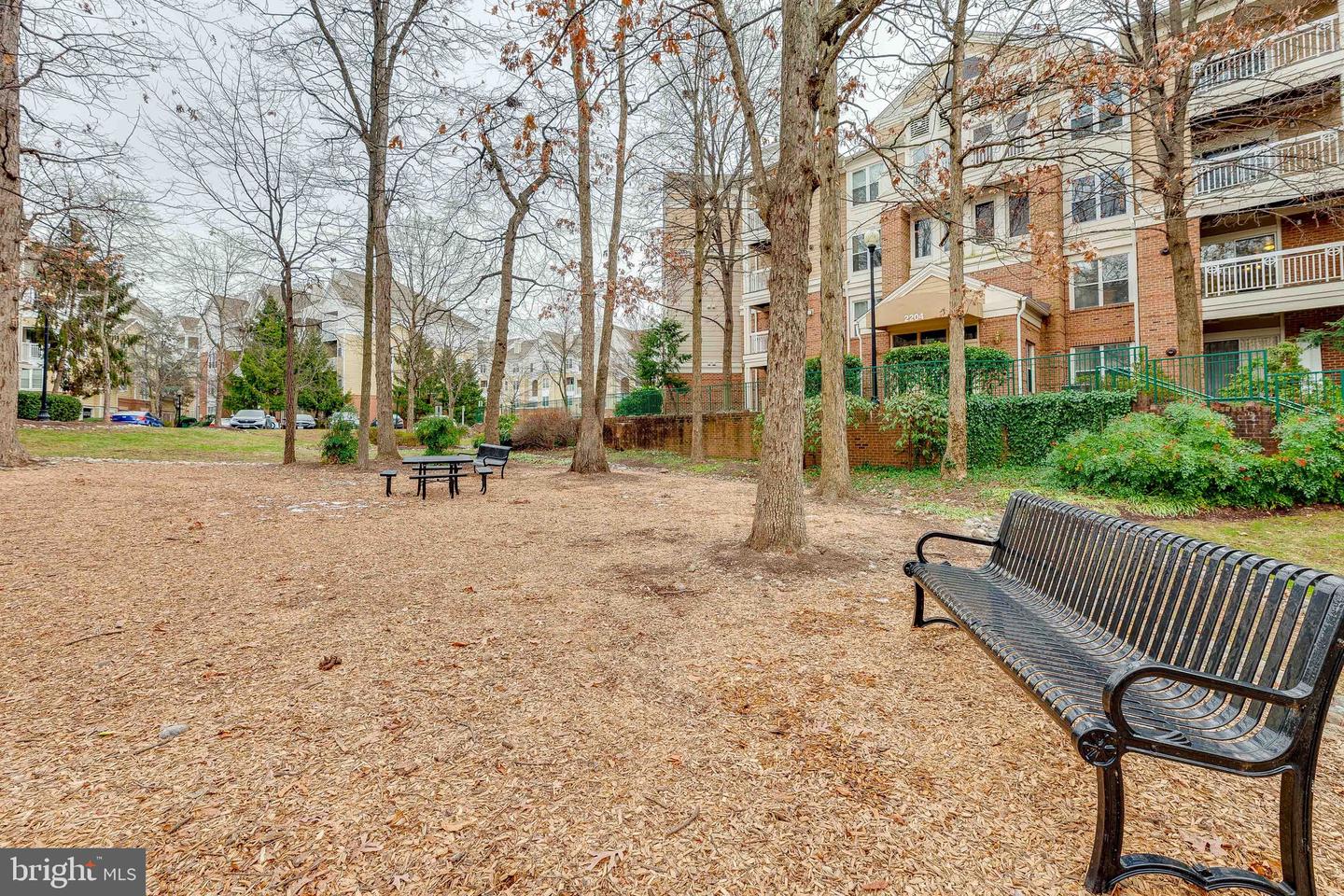 2204 WESTCOURT LN #201, HERNDON, Virginia 20170, 1 Bedroom Bedrooms, ,1 BathroomBathrooms,Residential,For sale,2204 WESTCOURT LN #201,VAFX2245930 MLS # VAFX2245930