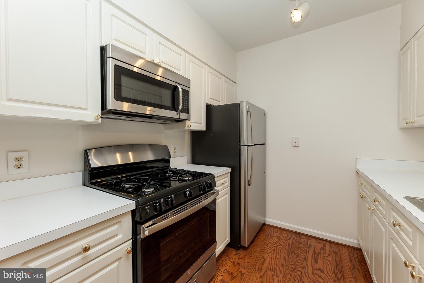 2204 WESTCOURT LN #201, HERNDON, Virginia 20170, 1 Bedroom Bedrooms, ,1 BathroomBathrooms,Residential,For sale,2204 WESTCOURT LN #201,VAFX2245930 MLS # VAFX2245930